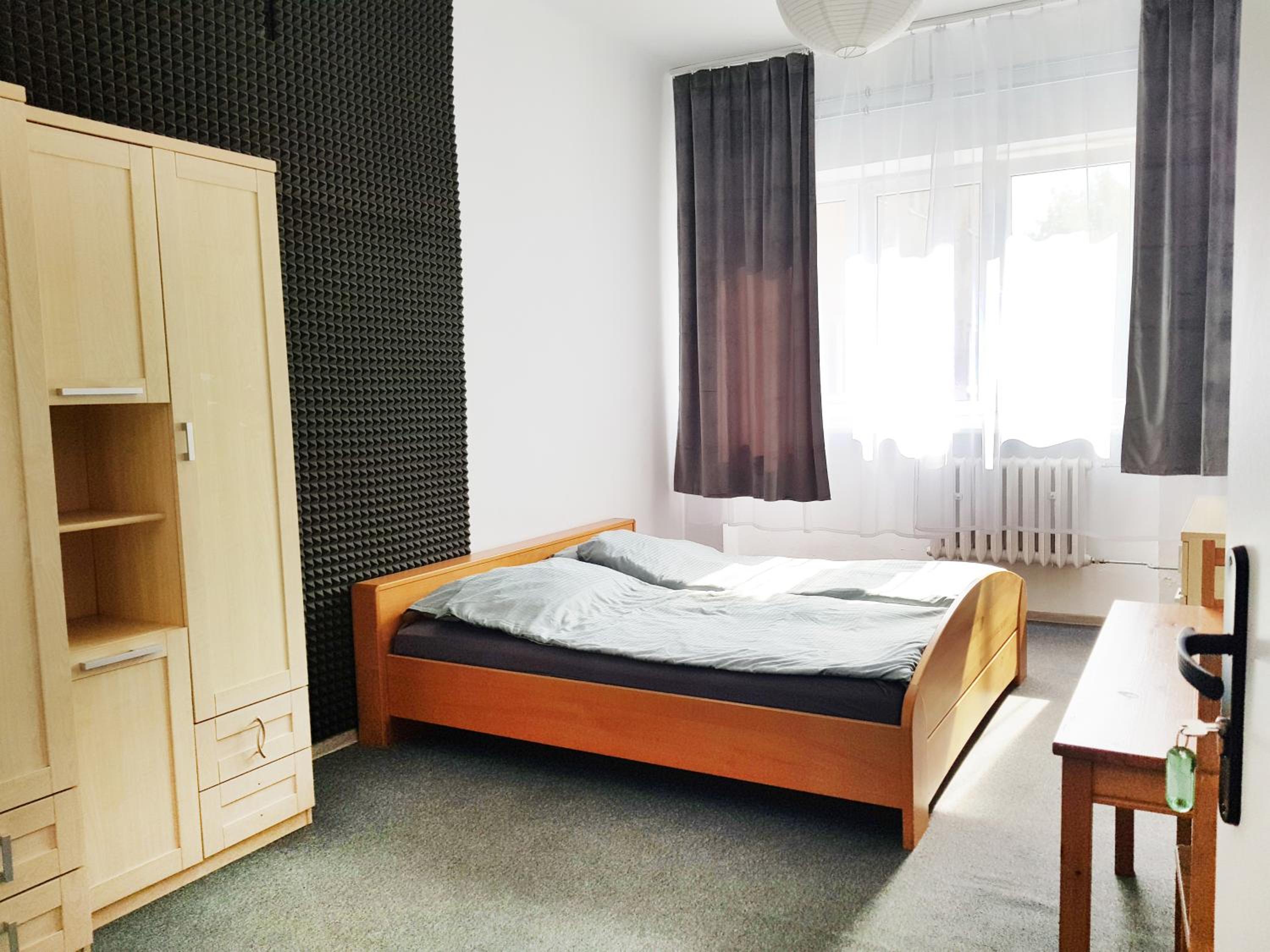 mHostel24