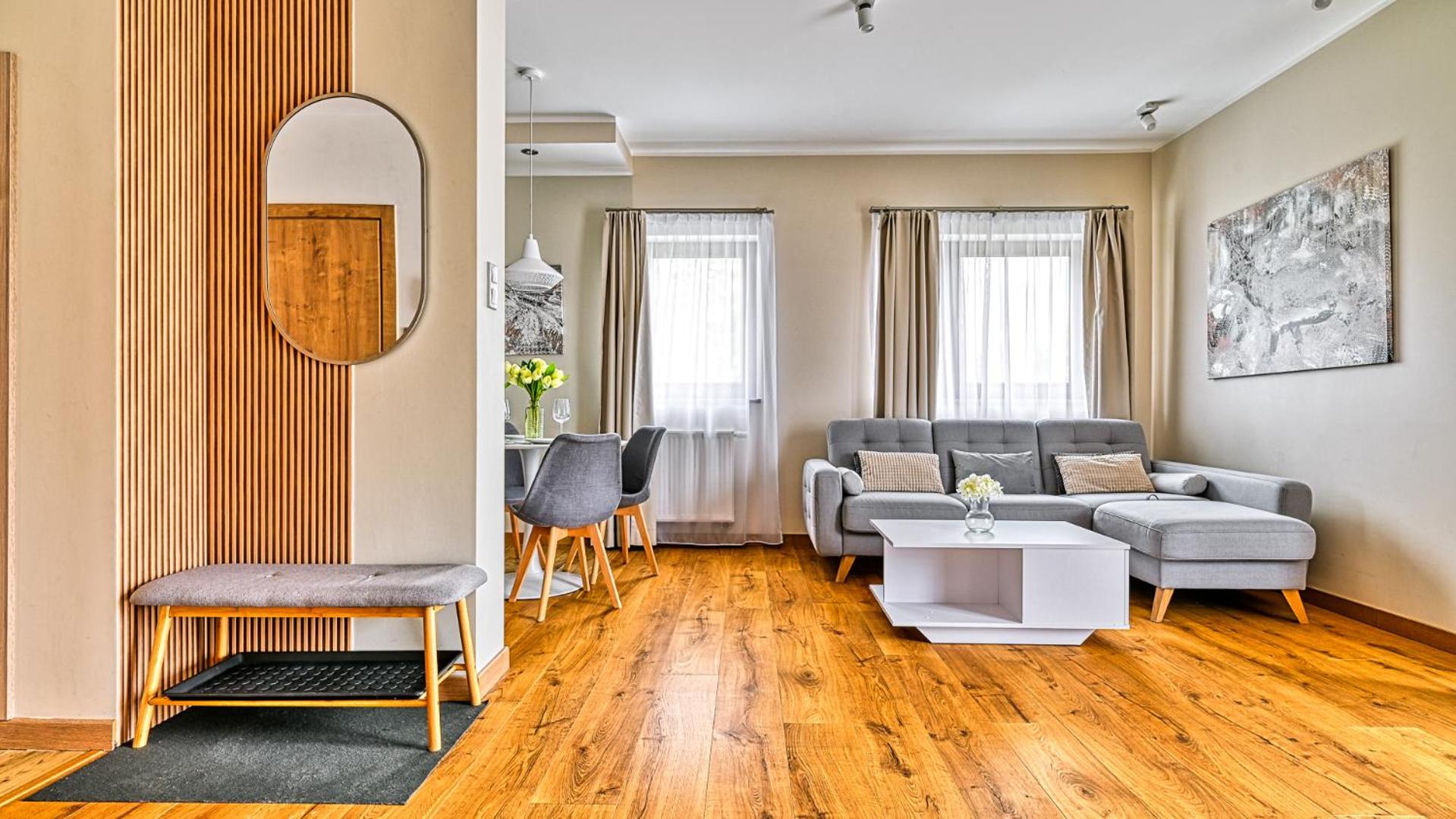 Apartamenty Rezydencja Karkonoska blisko szlaków i wyciągów by Royal Aparts