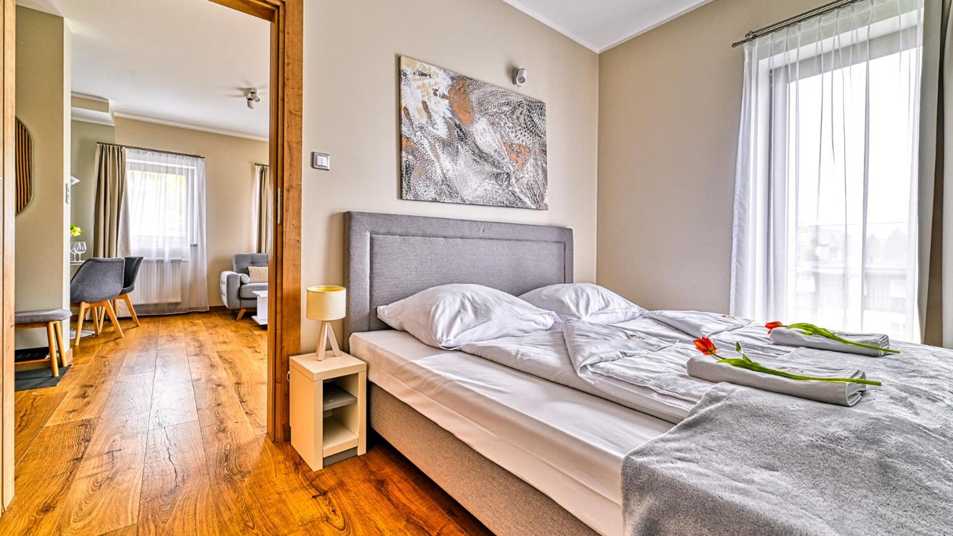 Apartamenty Rezydencja Karkonoska blisko szlaków i wyciągów by Royal Aparts