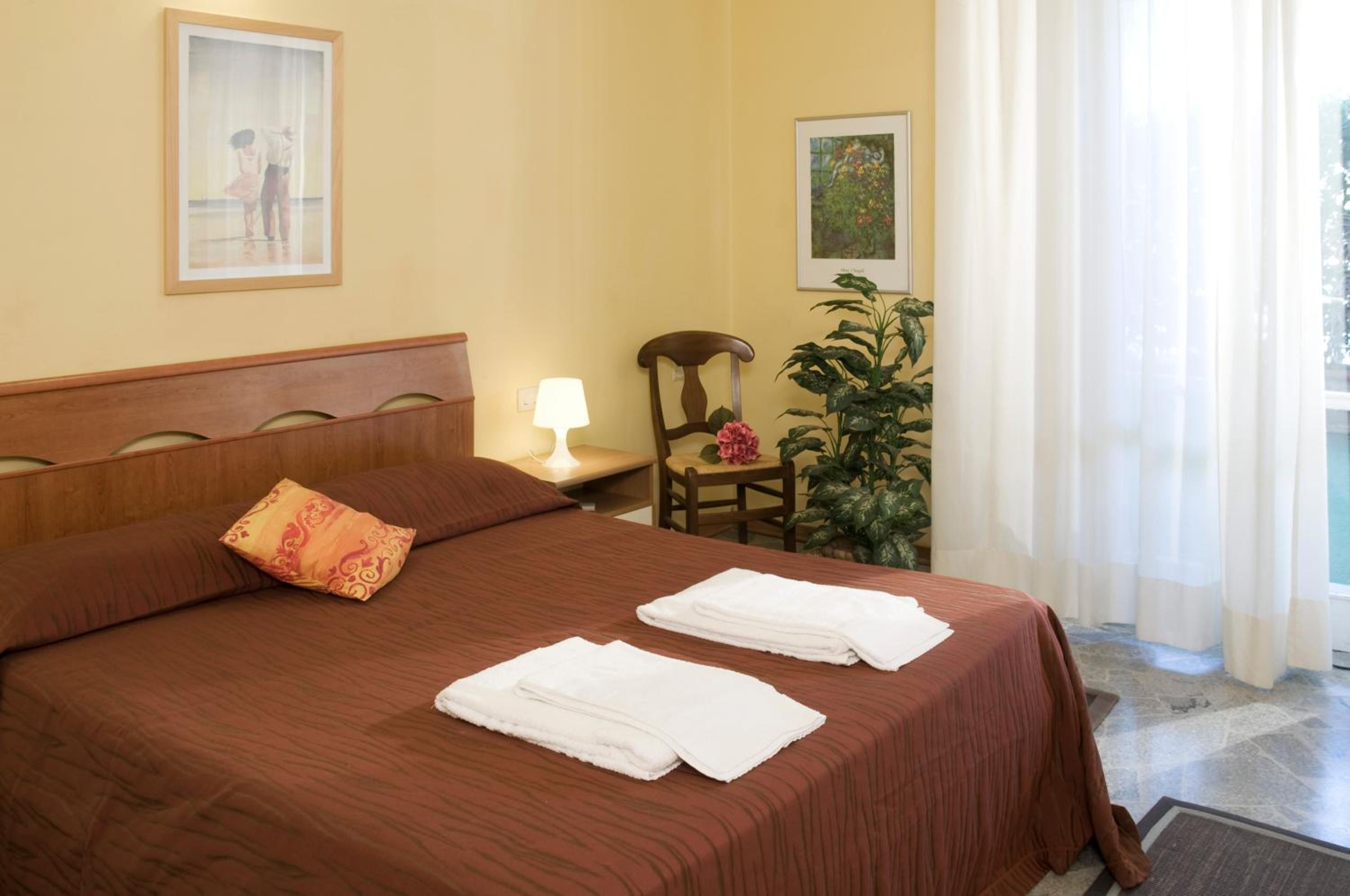Argentiere Room Apartments