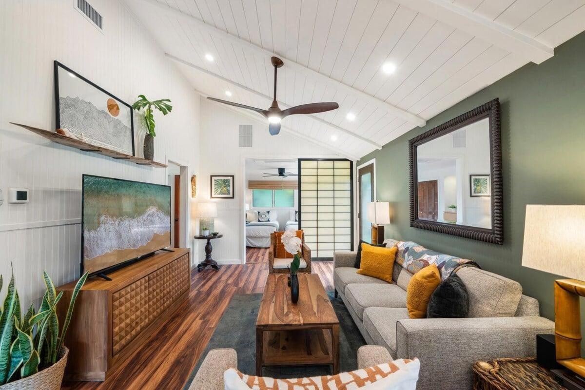International Colony Club 28 · ICC 28 Remodeled 2BD Cottage in K