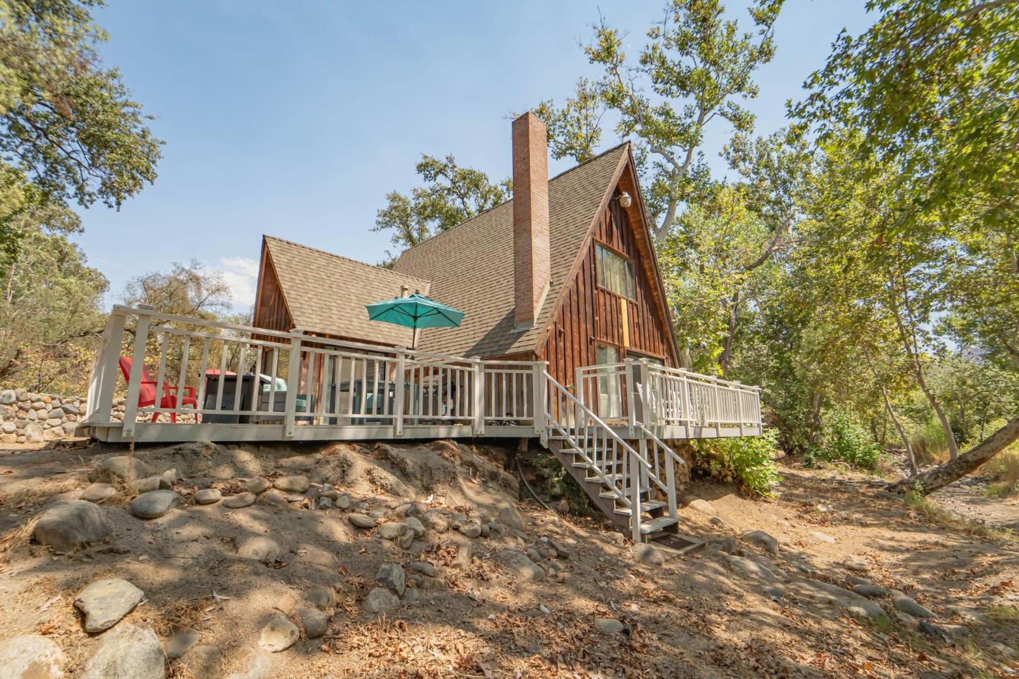 Sequoia Vintage A-frame River Retreat