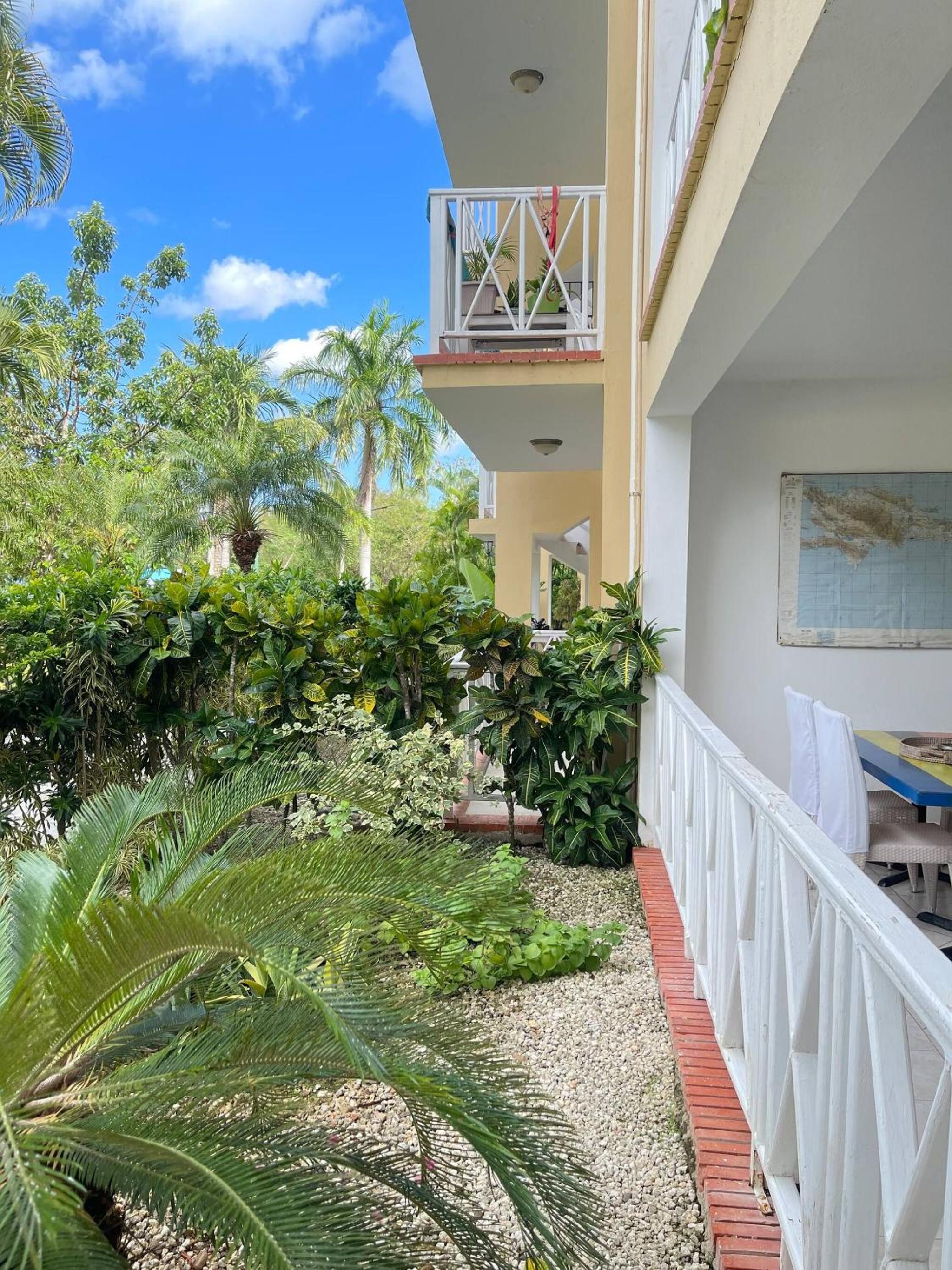Apartment 5 Mins Walk To The Beach