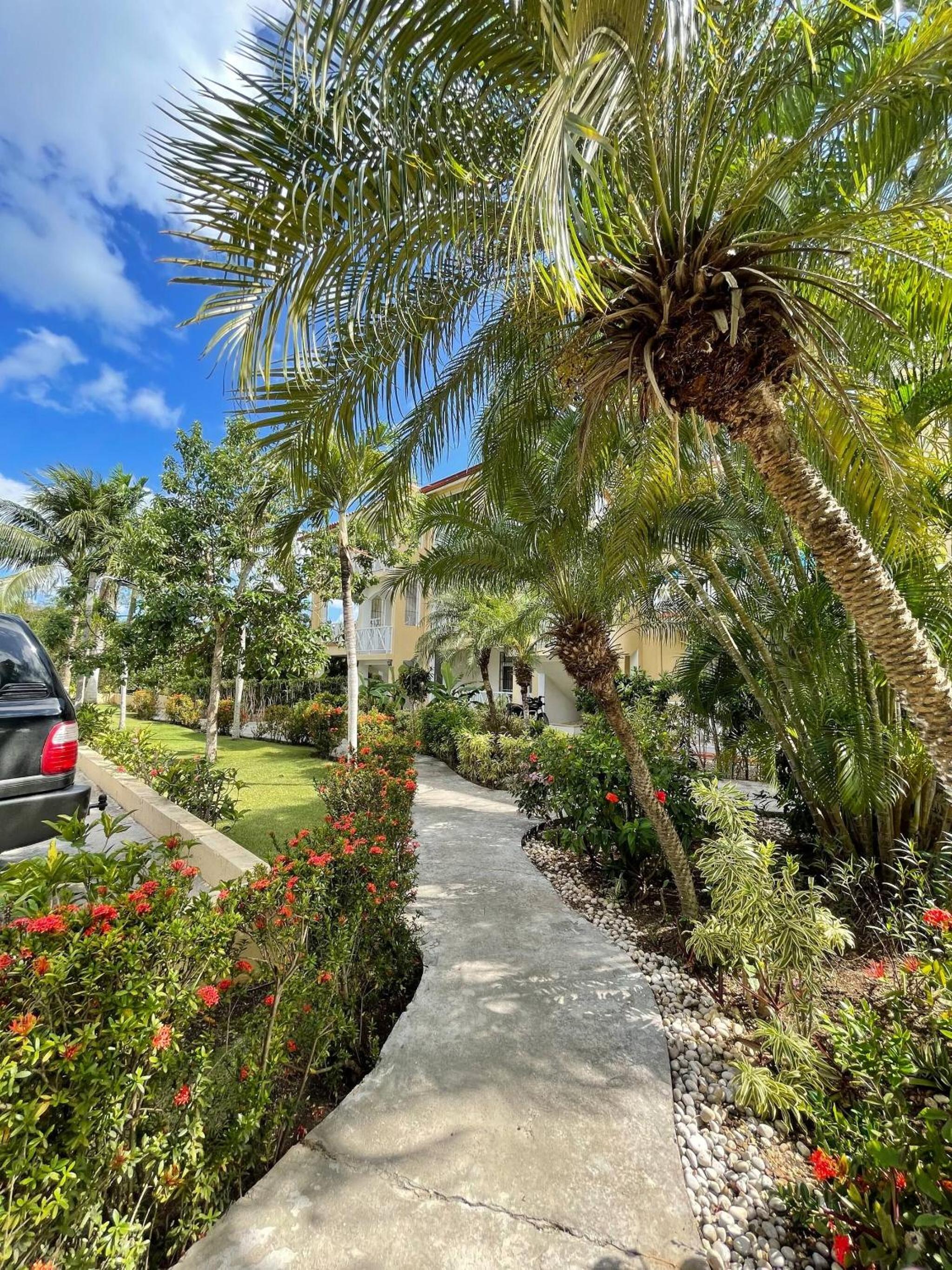 Apartment 5 Mins Walk To The Beach