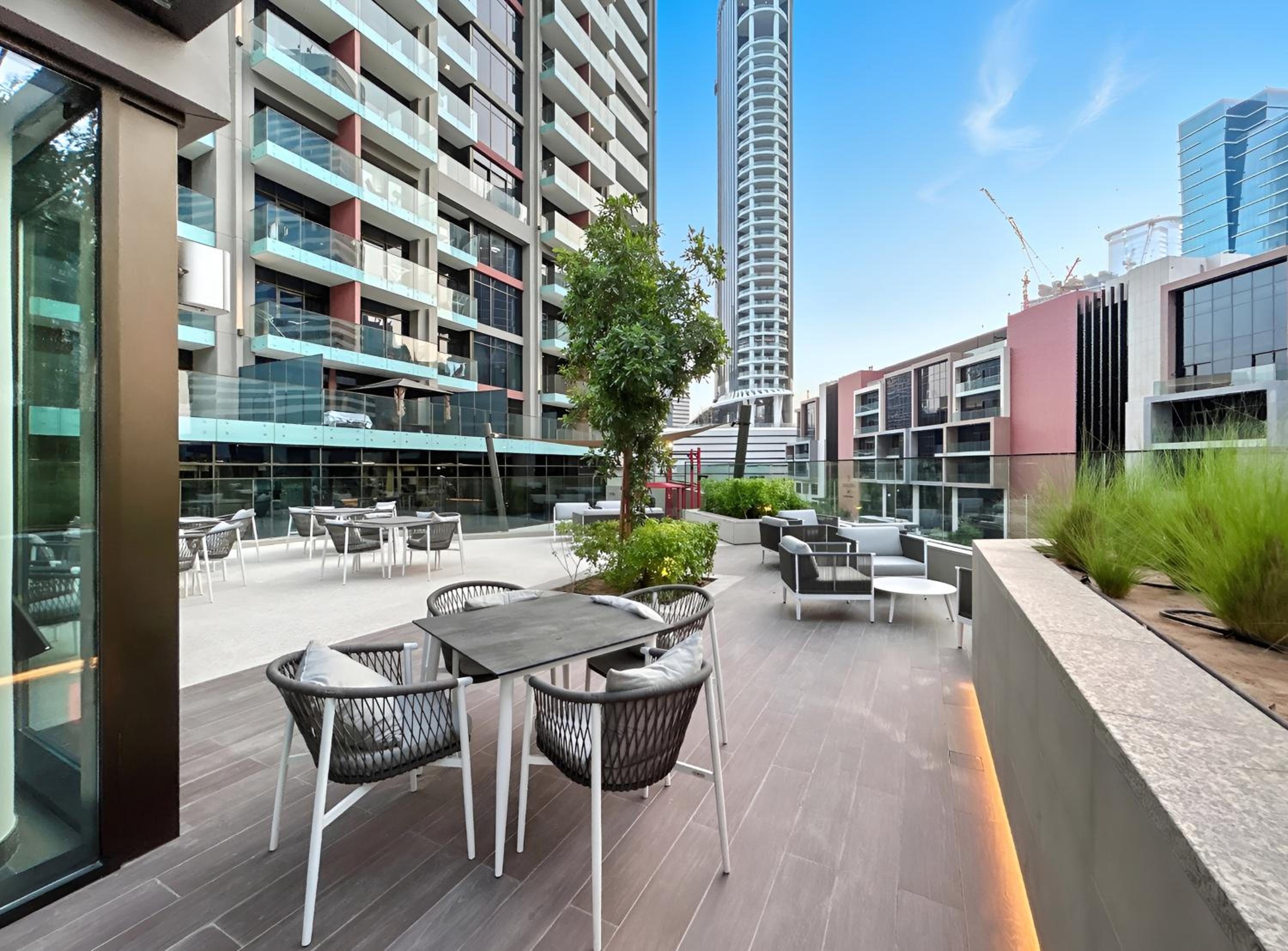 1BR with Direct Burj Khalifa View