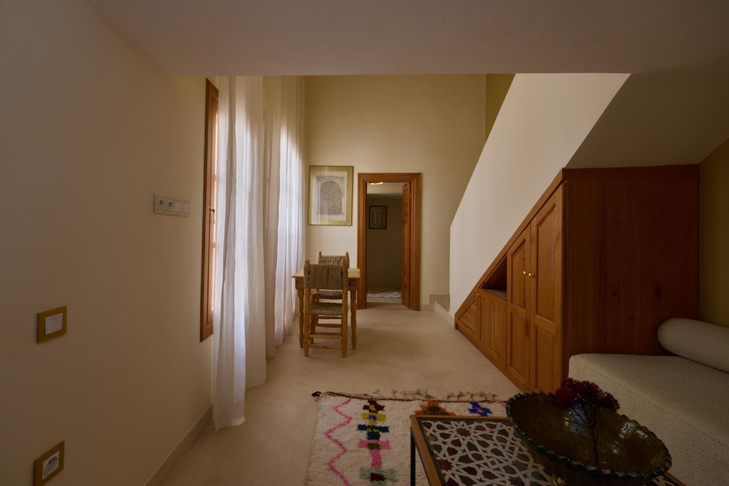 Riad Al Muhandiz Peaceful Duplex Suites near Jemaa El Fna
