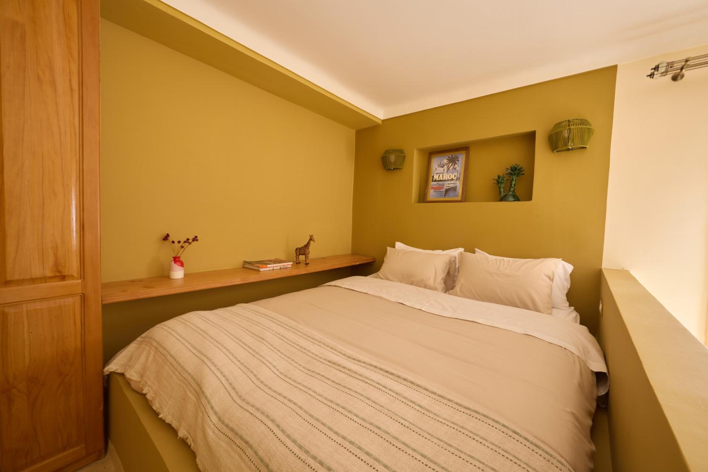 Riad Al Muhandiz Peaceful Duplex Suites near Jemaa El Fna