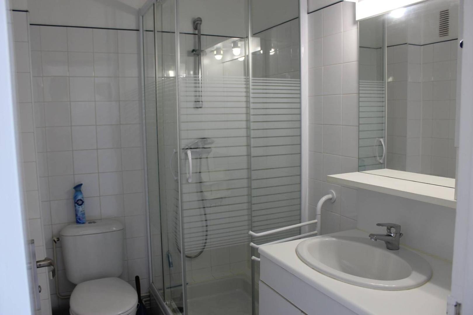 Lumineux T2 proche plage, commerces dans résidence avec ascenseur-5FL87, photo 17