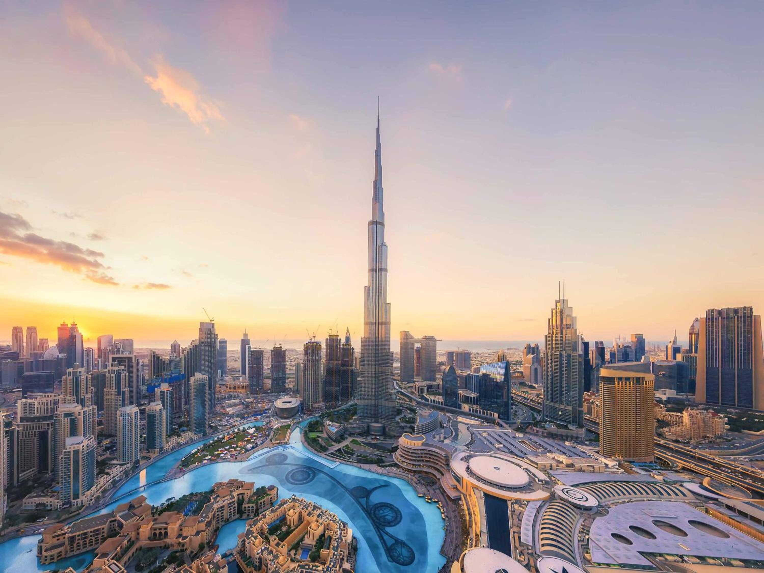 Direct Burj Khalifa View - Luxury 1BR - Walk to Dubai Mall