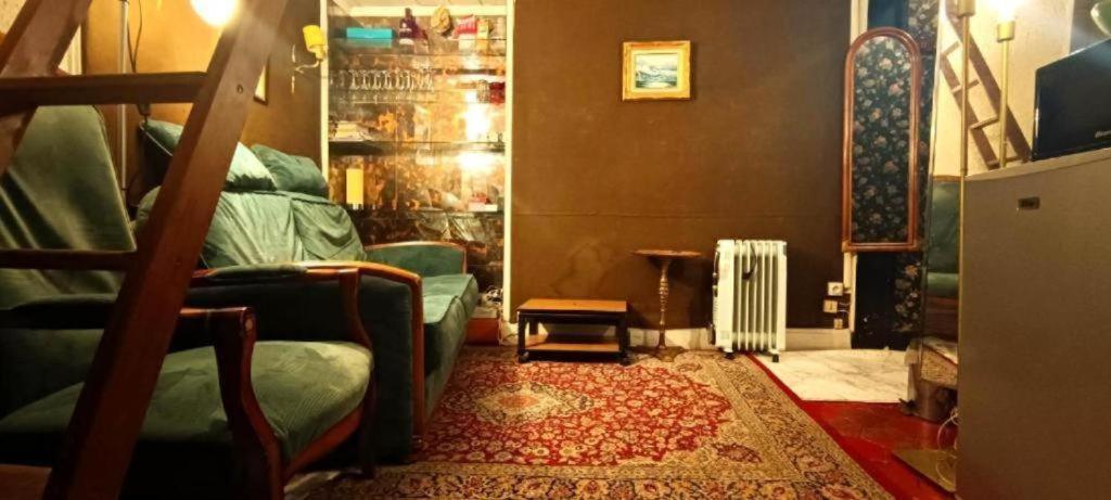Notre Dame Apartment in Paris