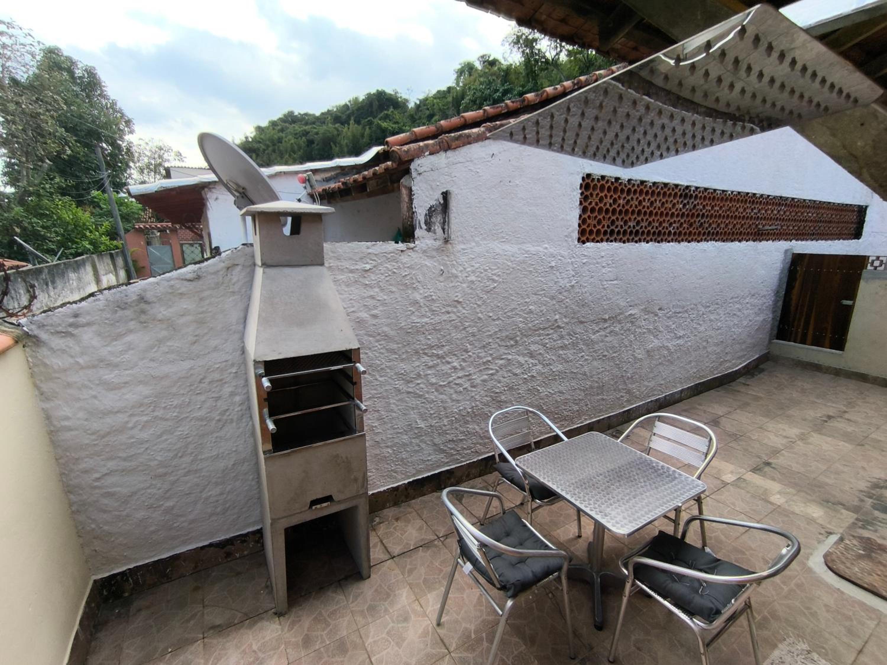 Paquetá: 2 quartos - AC , Wi-Fi e Churrasqueira!
