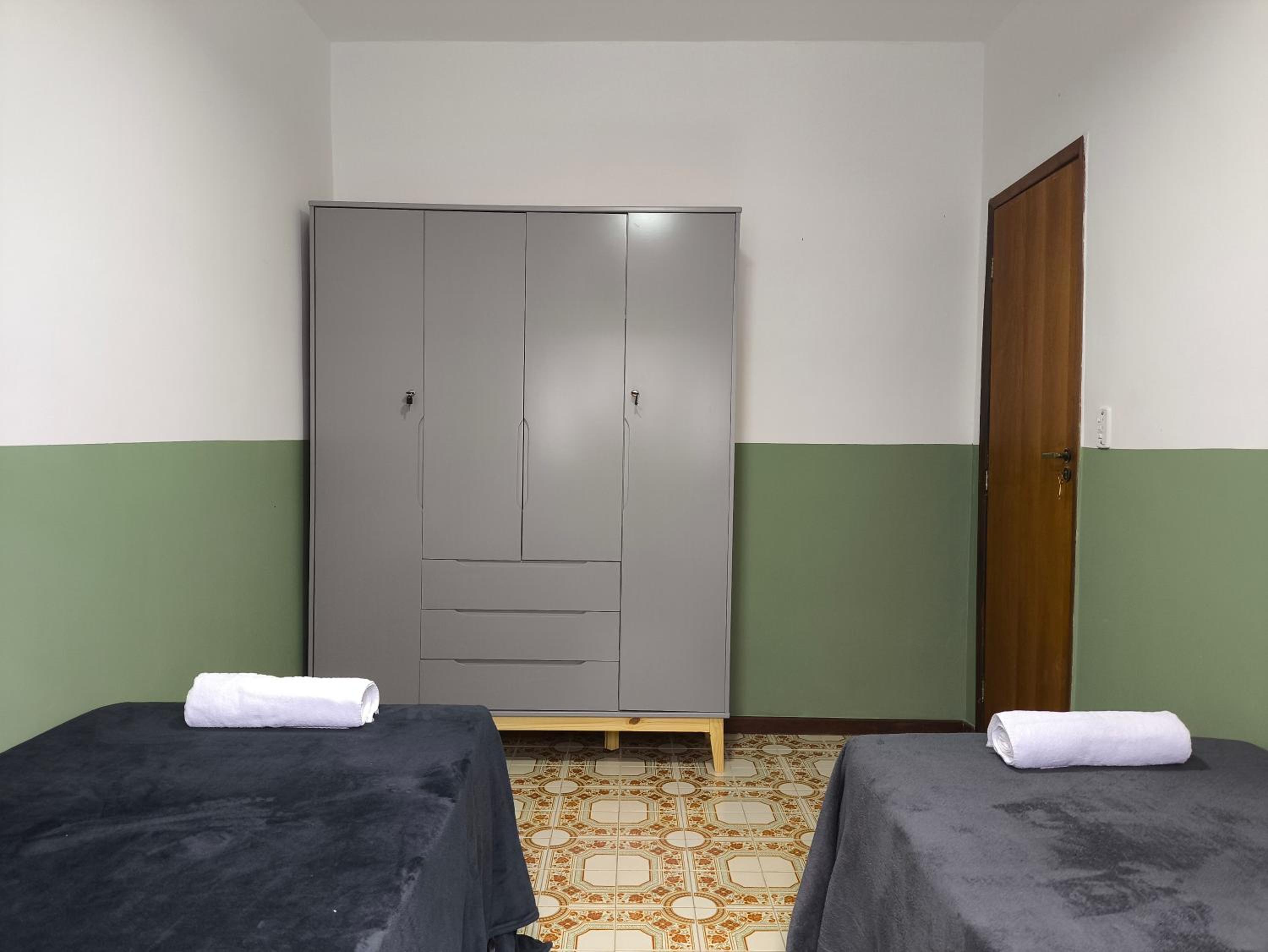 Paquetá: 2 quartos - AC , Wi-Fi e Churrasqueira!
