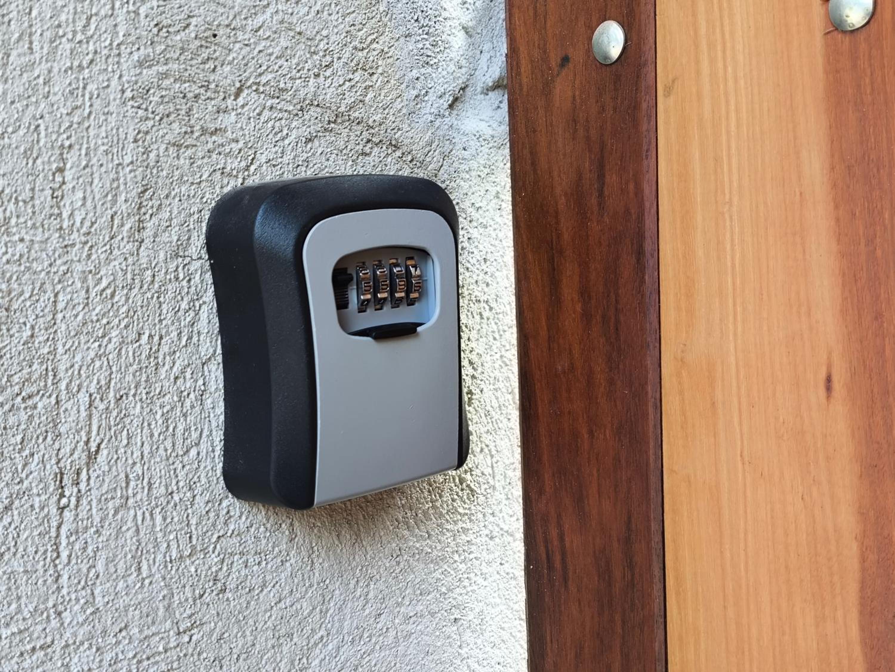 Paquetá: 2 quartos - AC , Wi-Fi e Churrasqueira!