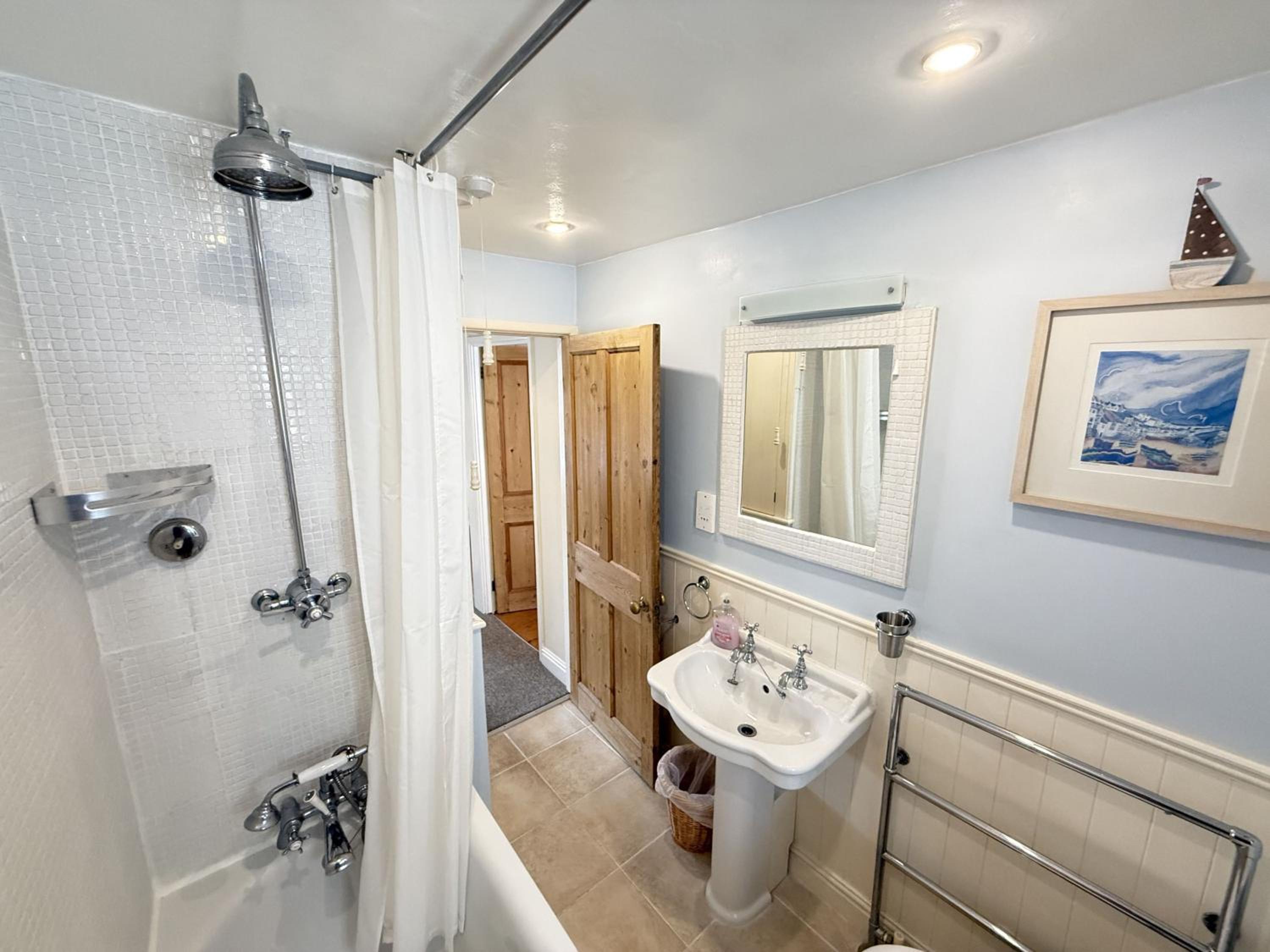 Seabreeze in the heart of St Ives, minutes from Harbour & Beaches