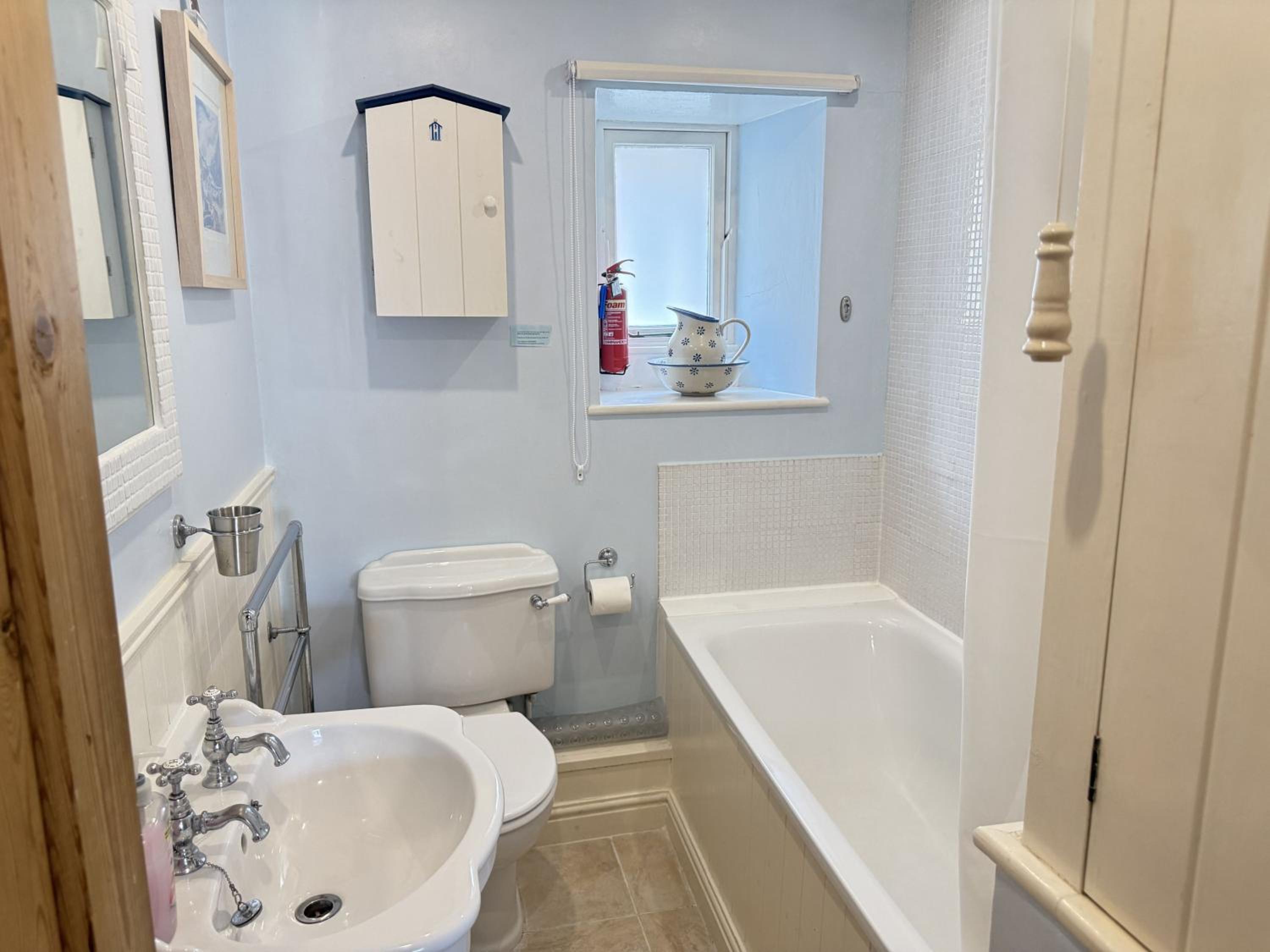 Seabreeze in the heart of St Ives, minutes from Harbour & Beaches