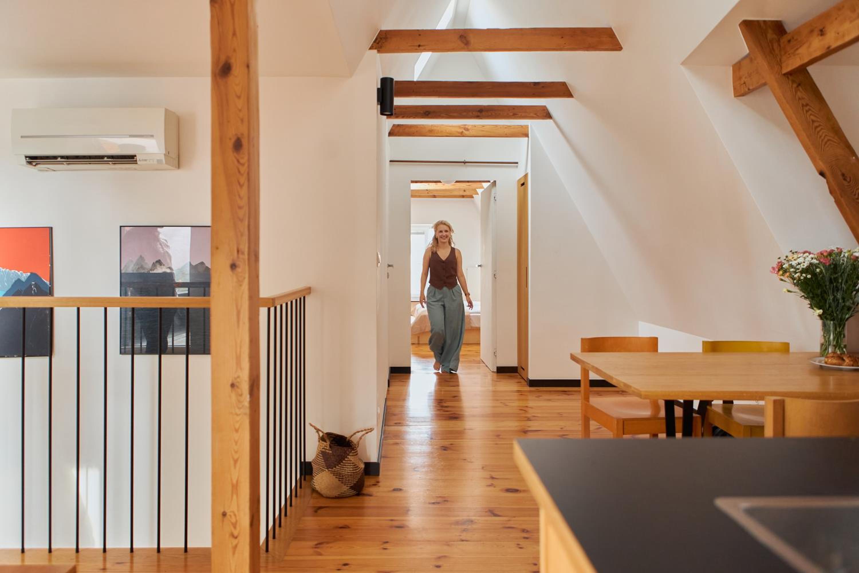 3-level apartment with a view of St Mary's Basilica by Downtown Apartments