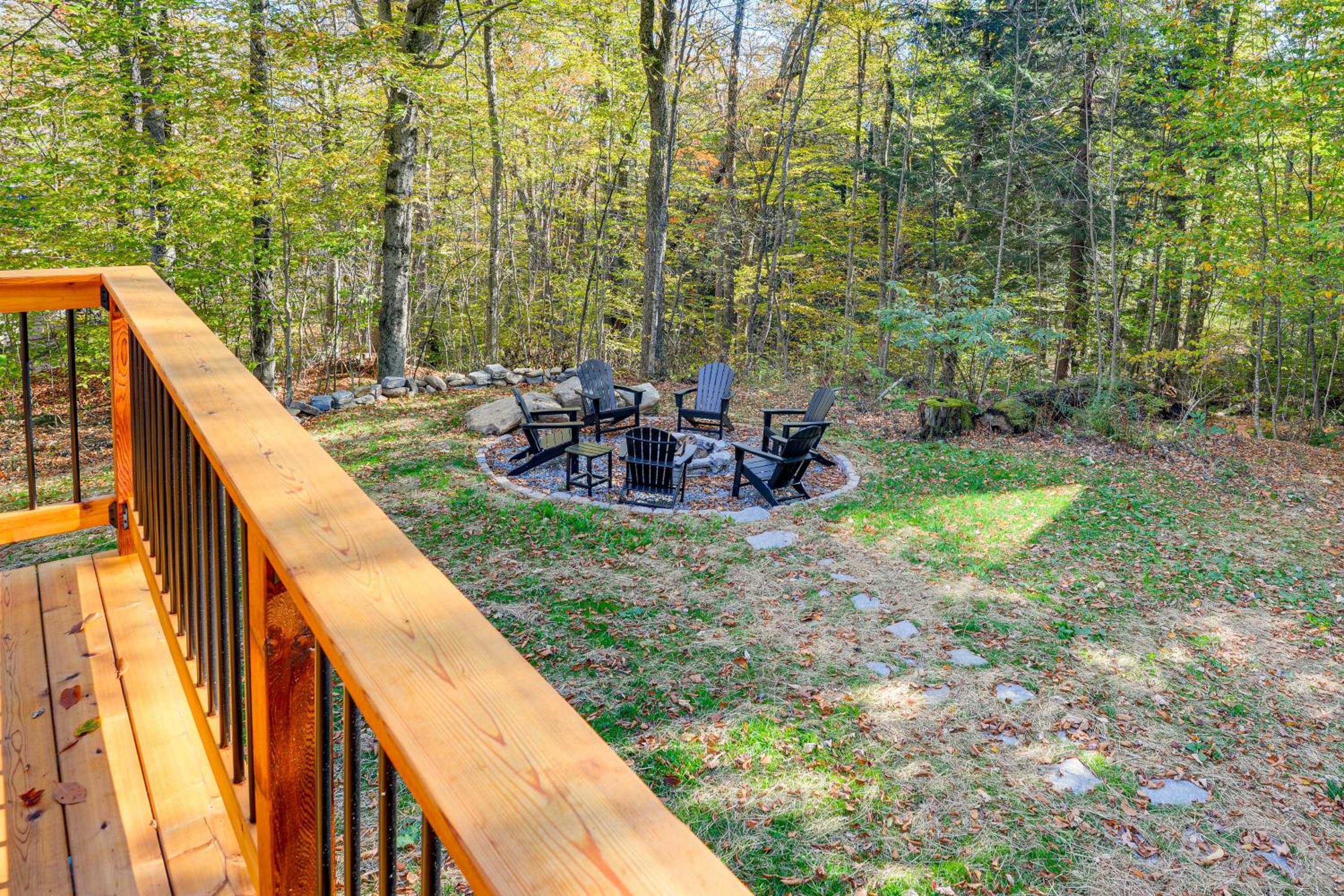 Hike, Ski and Relax Renovated Retreat in Wilmington