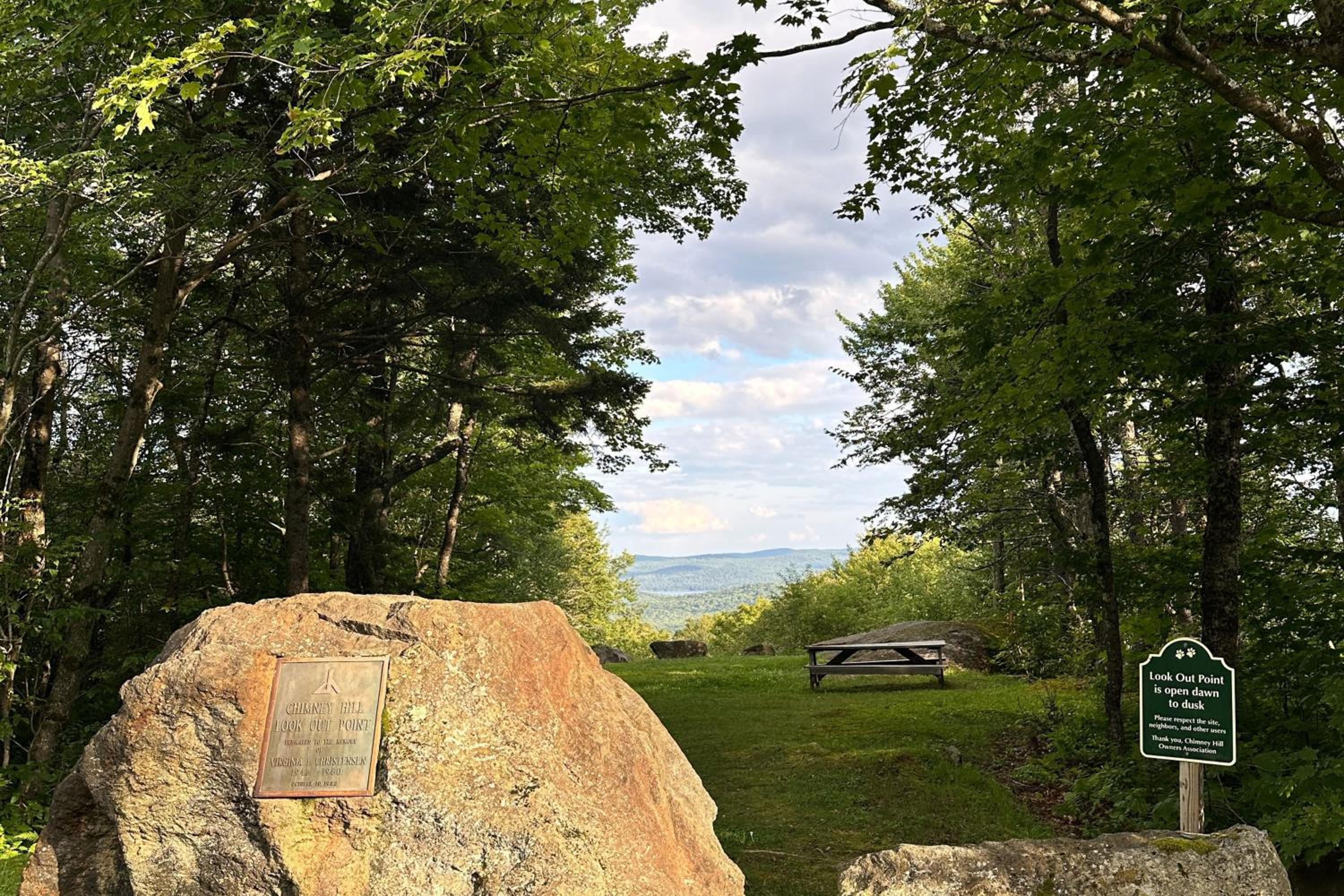 Hike, Ski and Relax Renovated Retreat in Wilmington