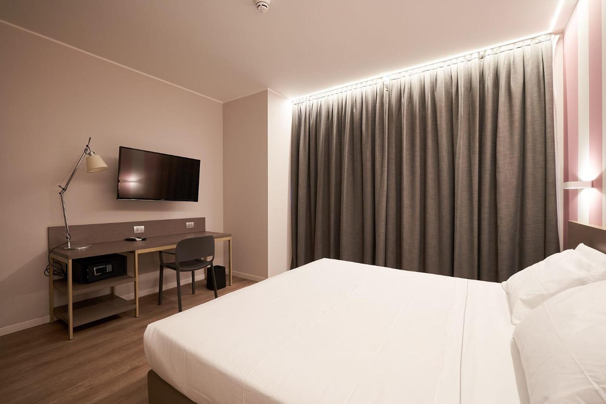 CA' San Cristoforo Apartments & Suites