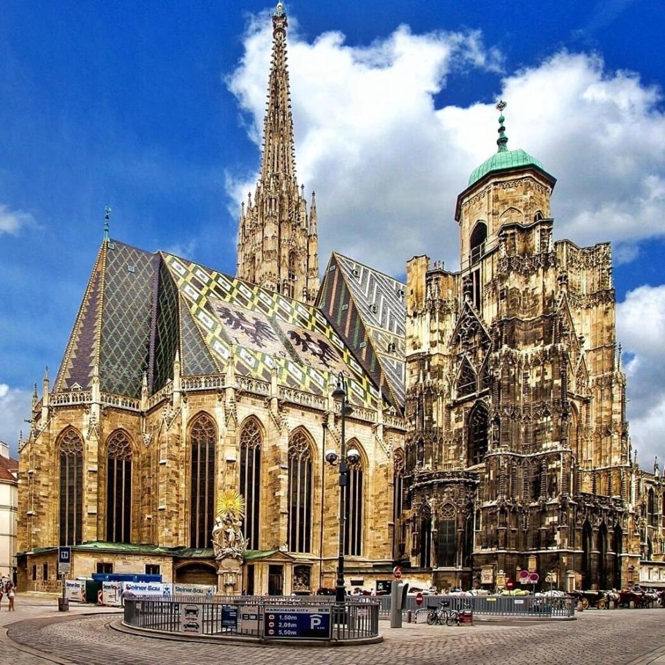 Premium Apartment near TrippleTower close to Central Wien 24h Checkin