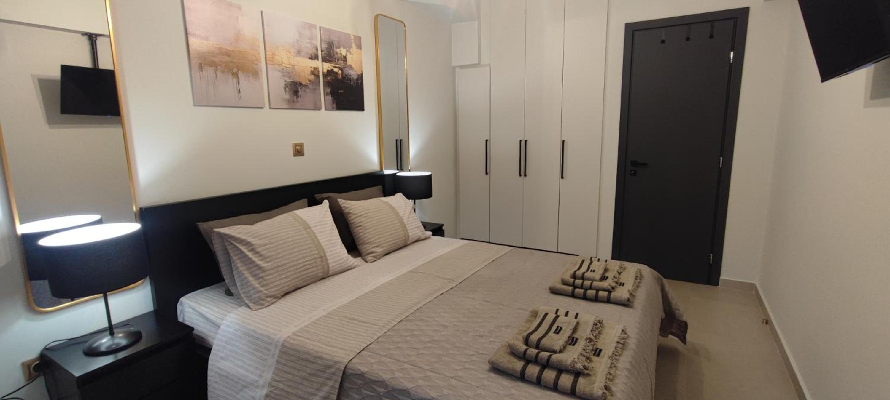 Napoleon Modern apartment in Athens - Victoria Station