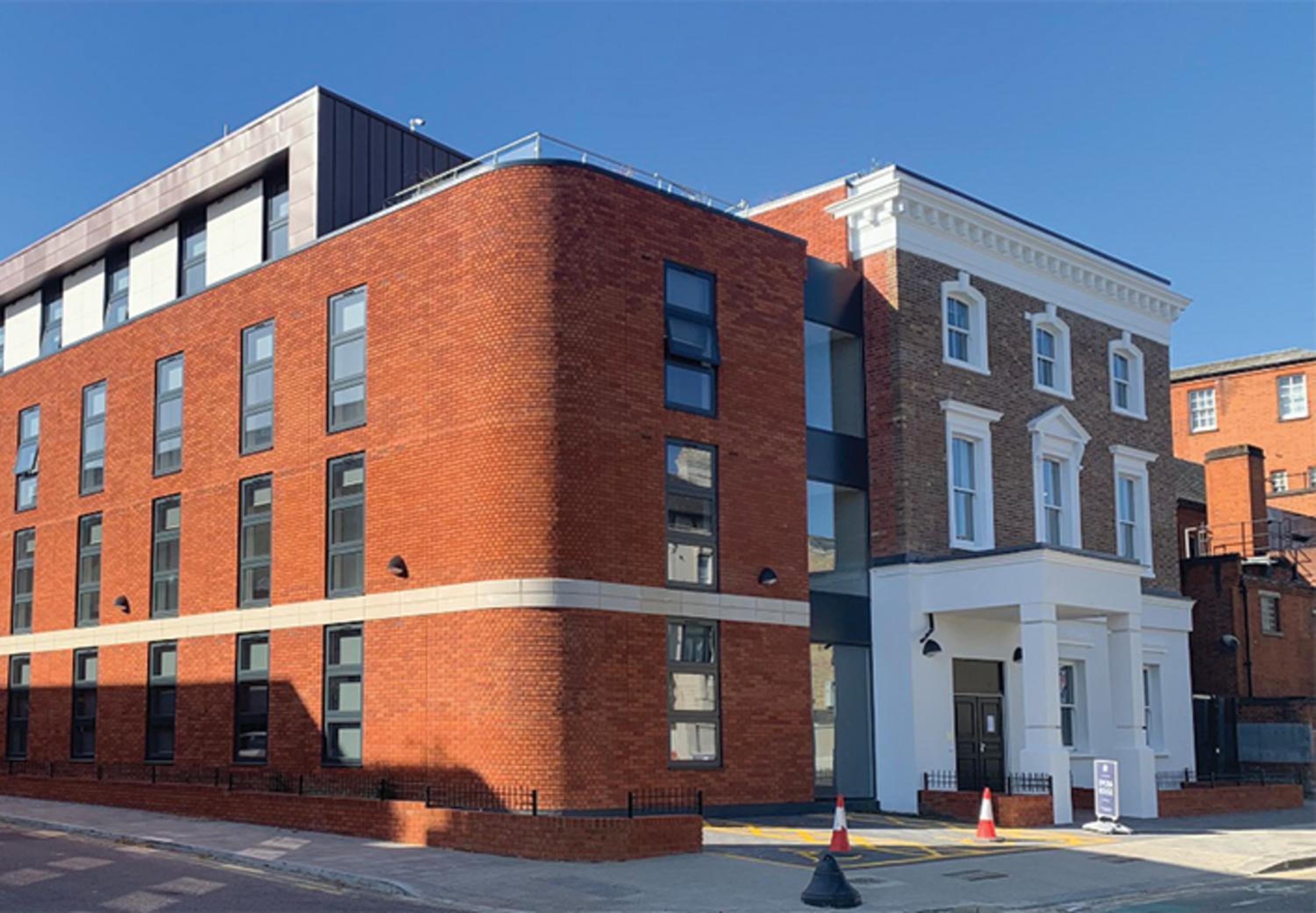 Student Only Modern Studio Apartment at Seven Sisters Near Tottenham Hotspur Stadium