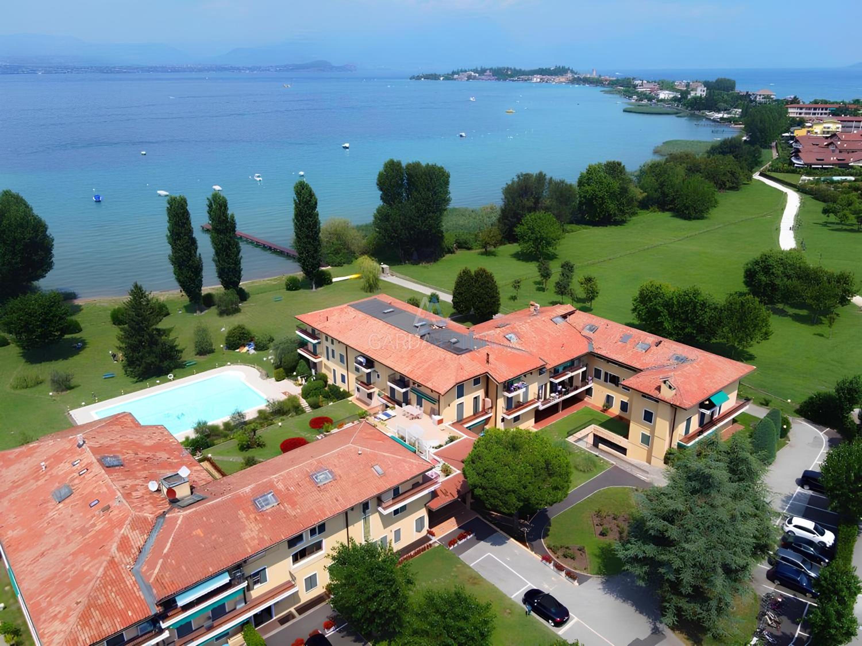 Lisbona Apartment - Terrazza Vista Lago a Sirmione