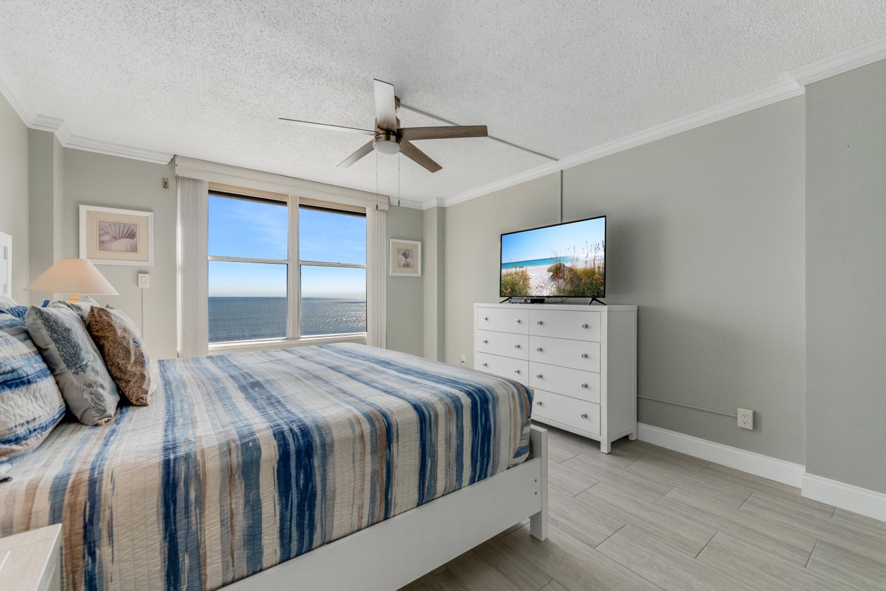 New listing! Direct oceanfront condo with private balcony overlooking the pool and beach