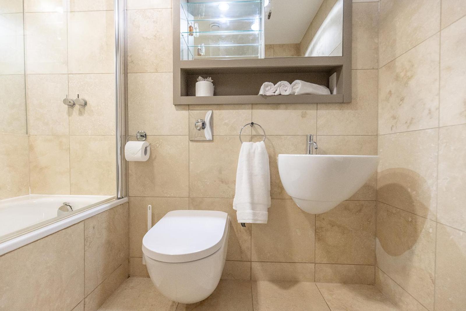Stylish Apartment in Harrogate, short walk to the Convention Centre & Bettys