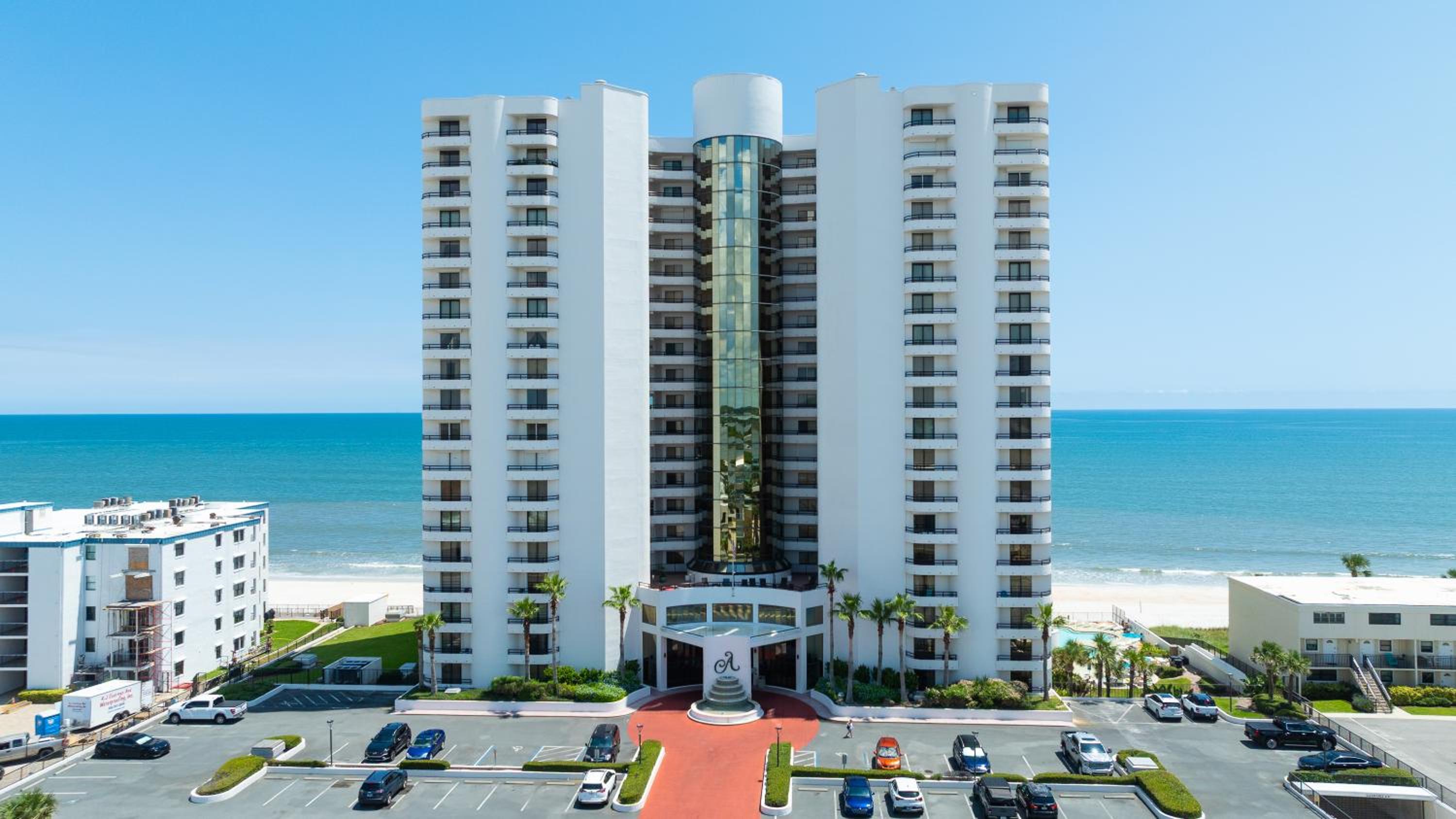 New Listing! Updated direct oceanfront condo with a pool, hot tub, and garage parking
