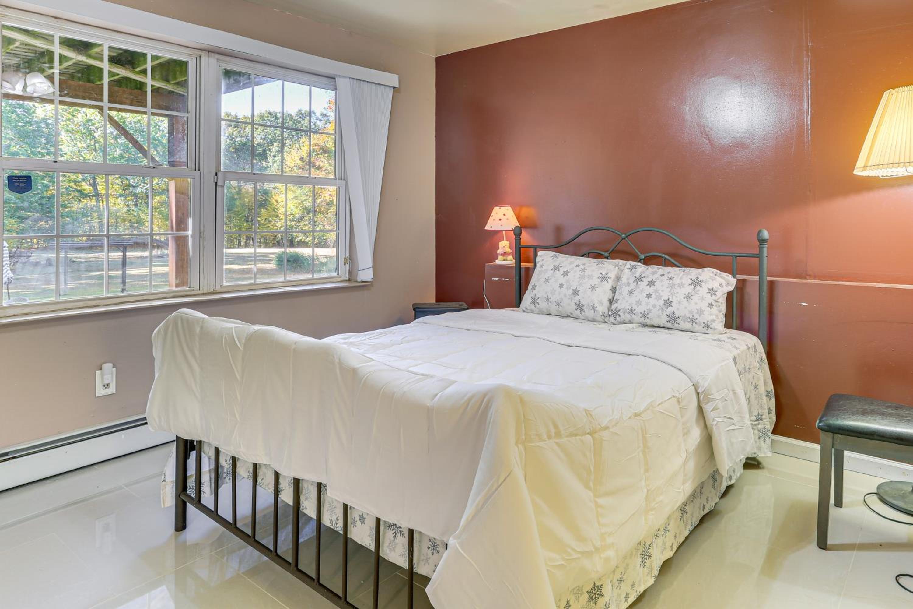 Hike, Ski and Explore Otisville Retreat with Yard!