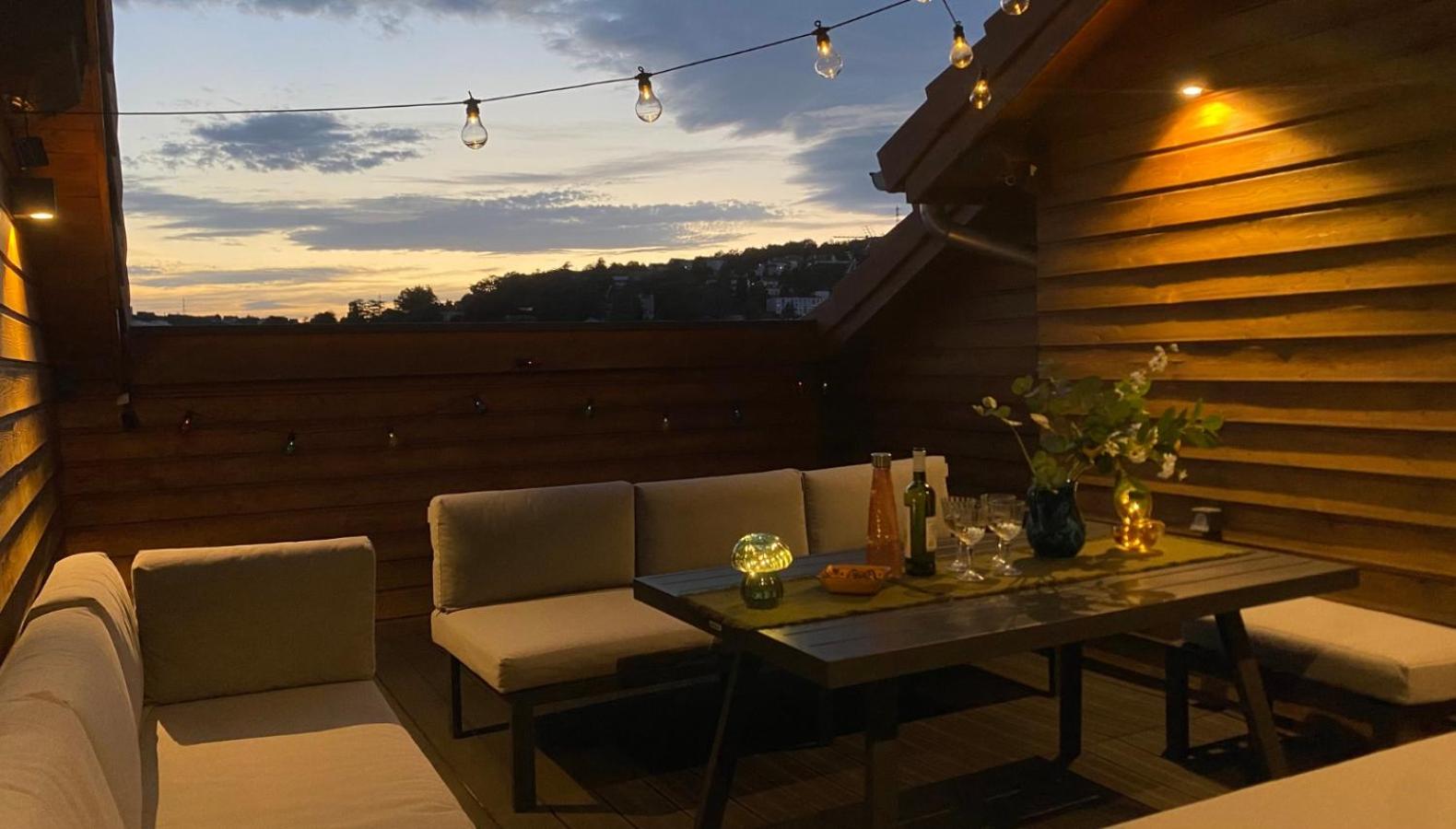 Le Rooftop Loft premium 3 chambres avec terrasse & parking en centre-ville de Saint-Étienne