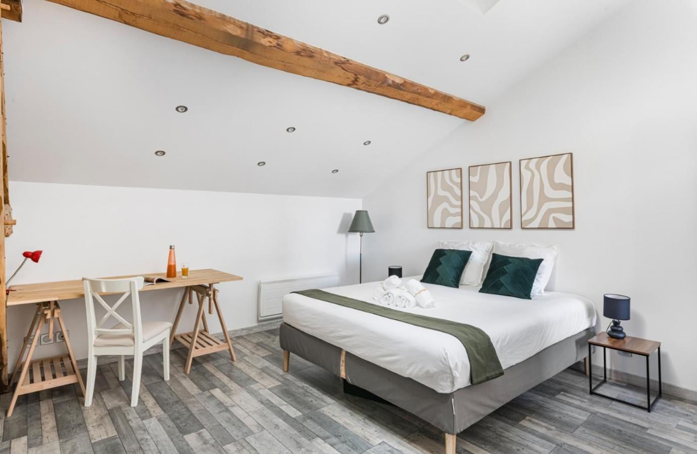 Le Rooftop Loft premium 3 chambres avec terrasse & parking en centre-ville de Saint-Étienne