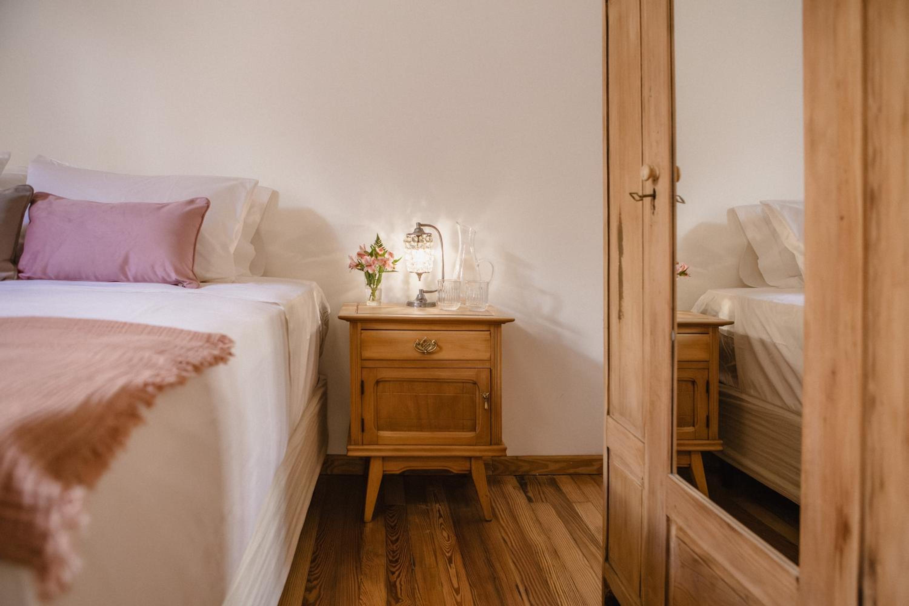 La Noire Petit hotel