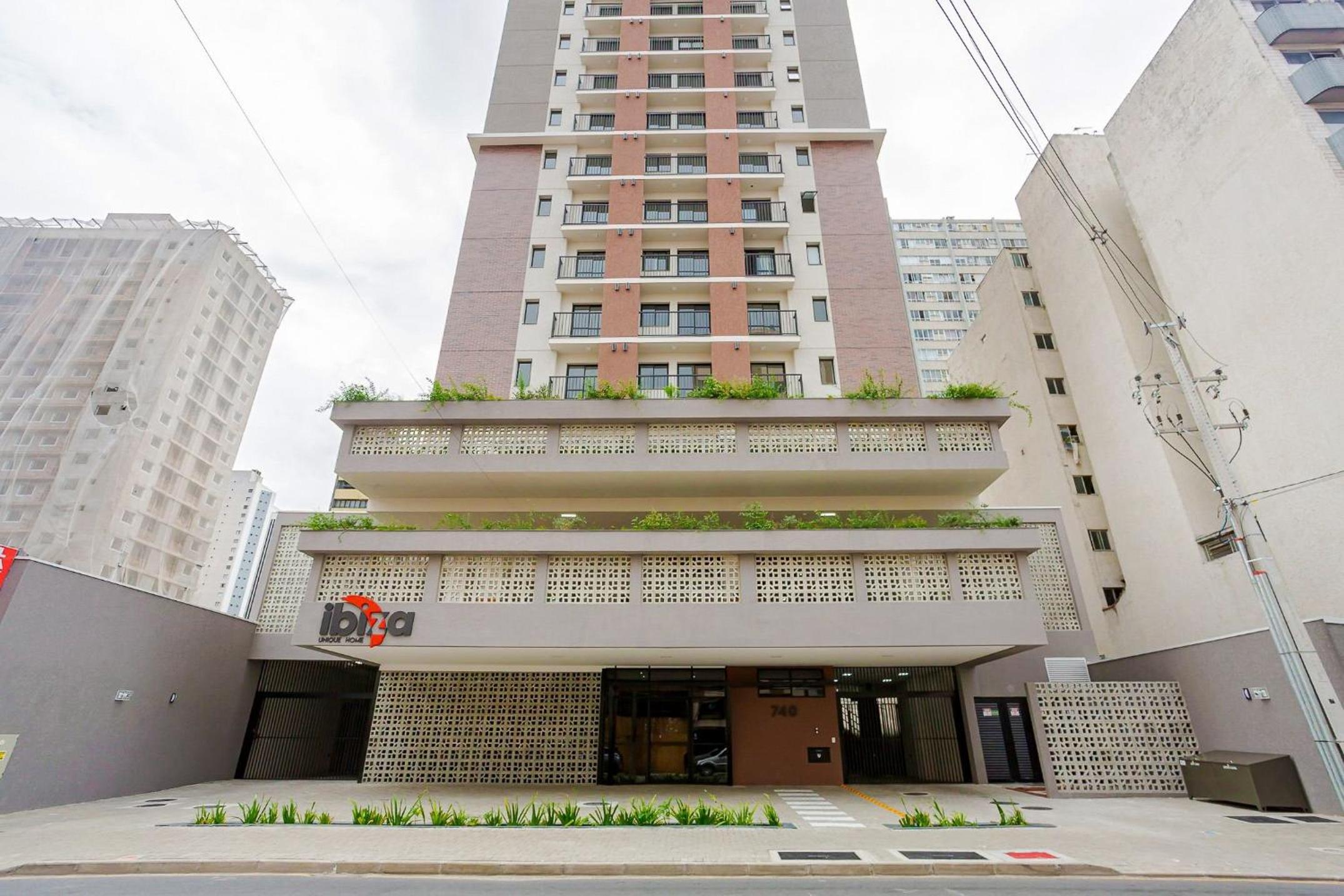 Apartamento Moderno e Completo em Curitiba