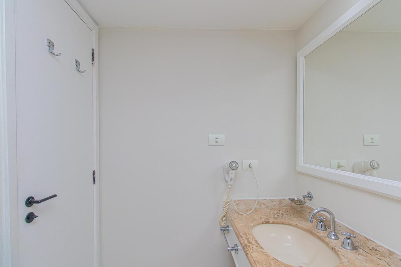 Flat c Academia, Sauna e Garagem - Jardim Paulista