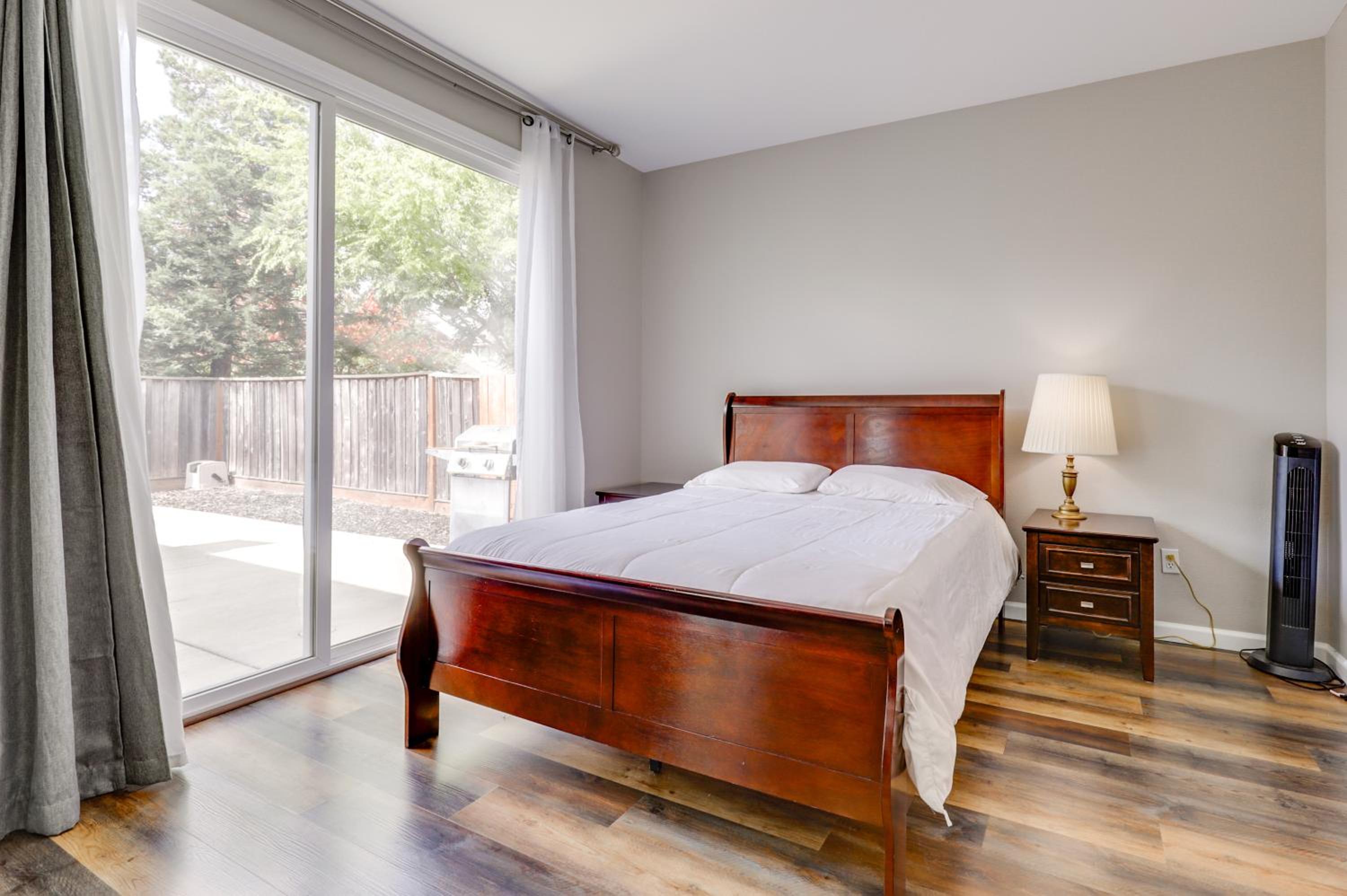 Quiet and Convenient! Santa Rosa Family Home with Yard