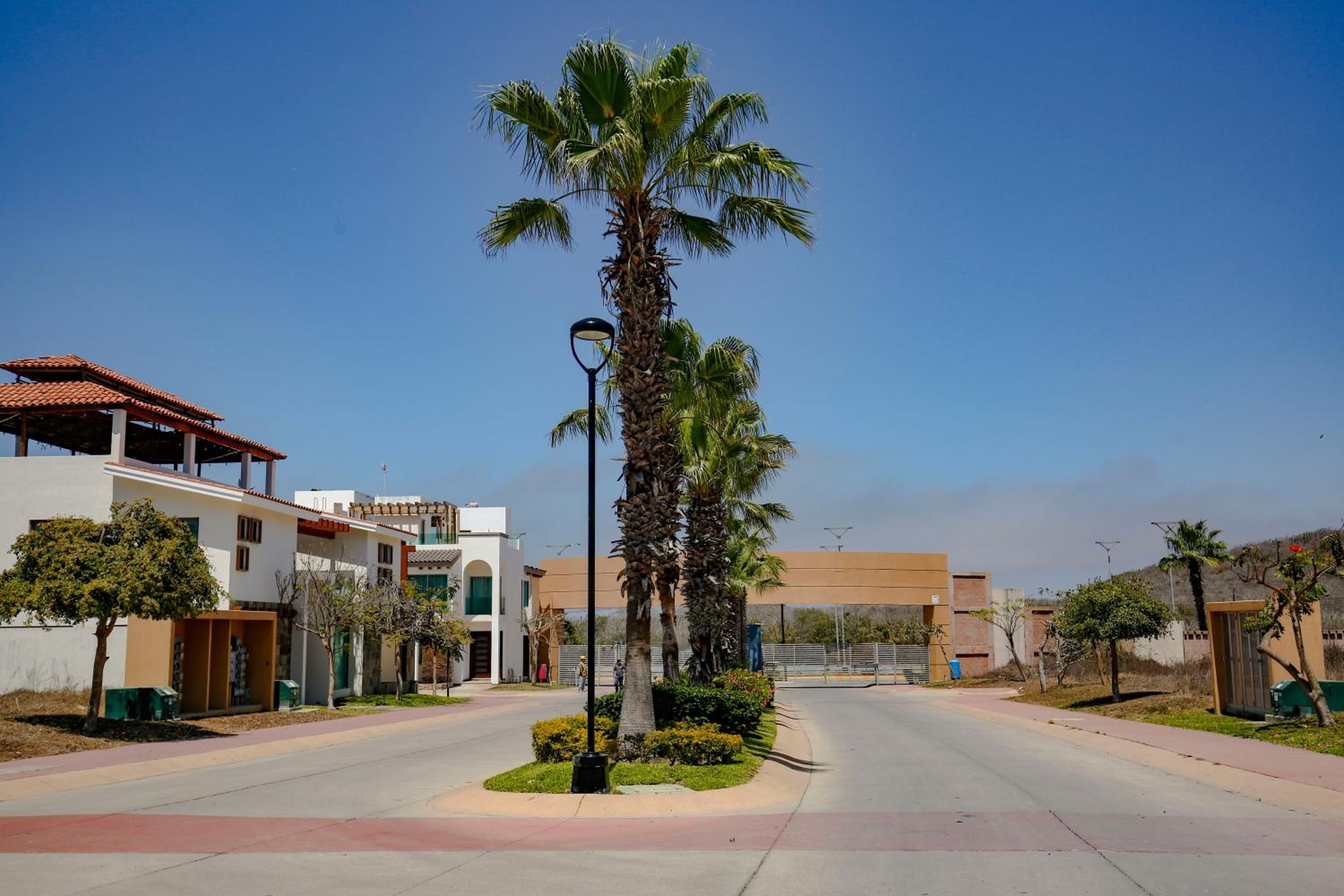 House in Punta Cerritos 3 Bedrooms and Rooftop
