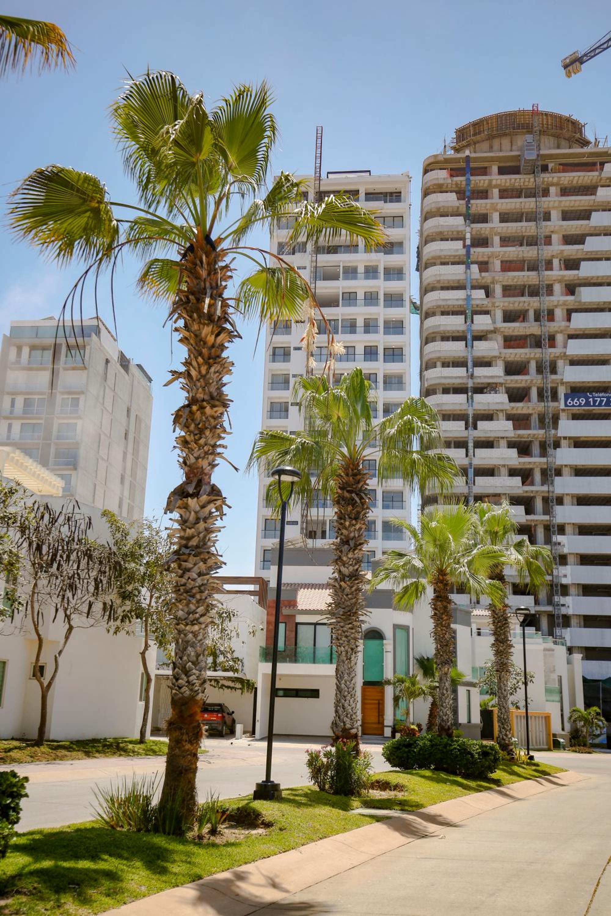 House in Punta Cerritos 3 Bedrooms and Rooftop