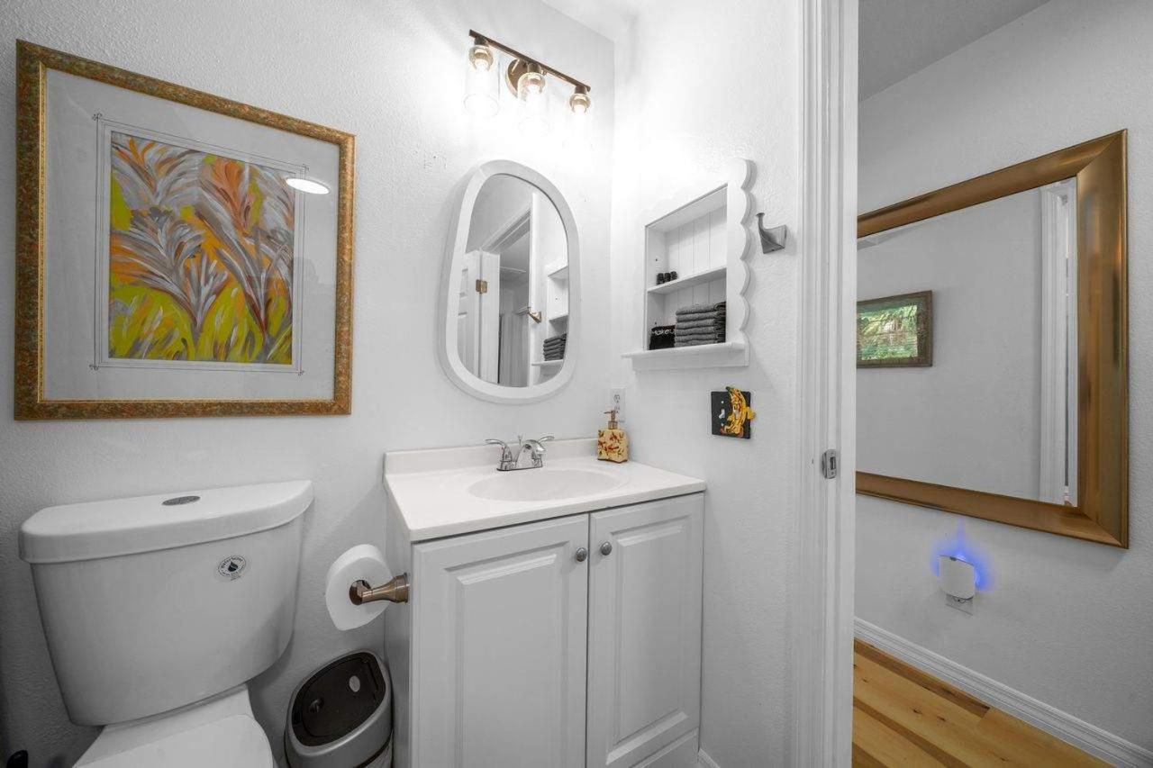 The Happy Haven - Near Manatee Tours - Pet Friendly