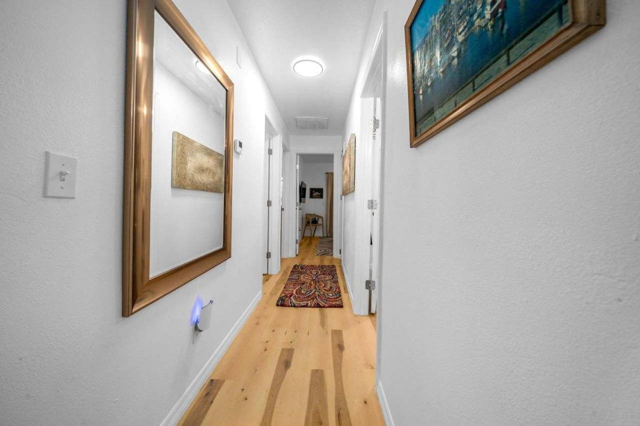 The Happy Haven - Near Manatee Tours - Pet Friendly