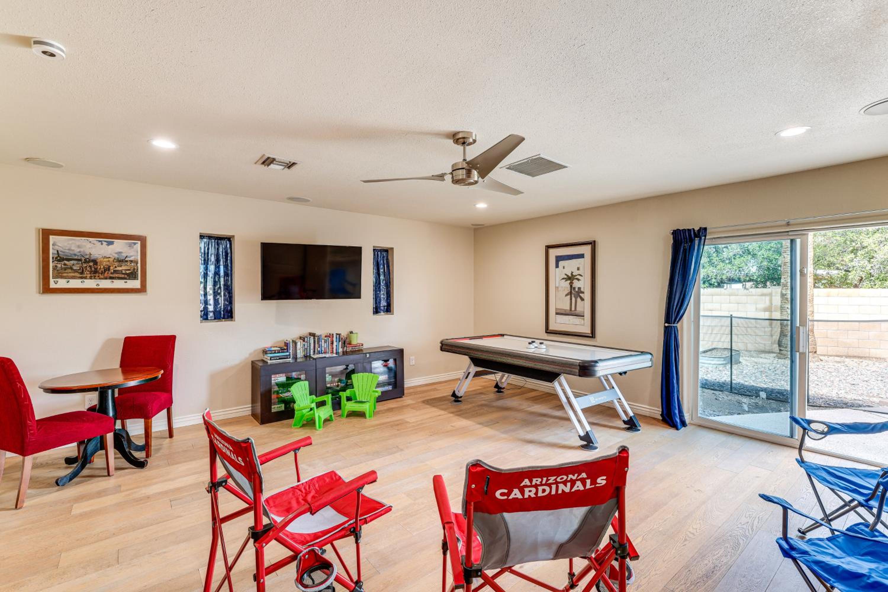 Game Room and Pet-Friendly Yard! Family Phoenix Gem