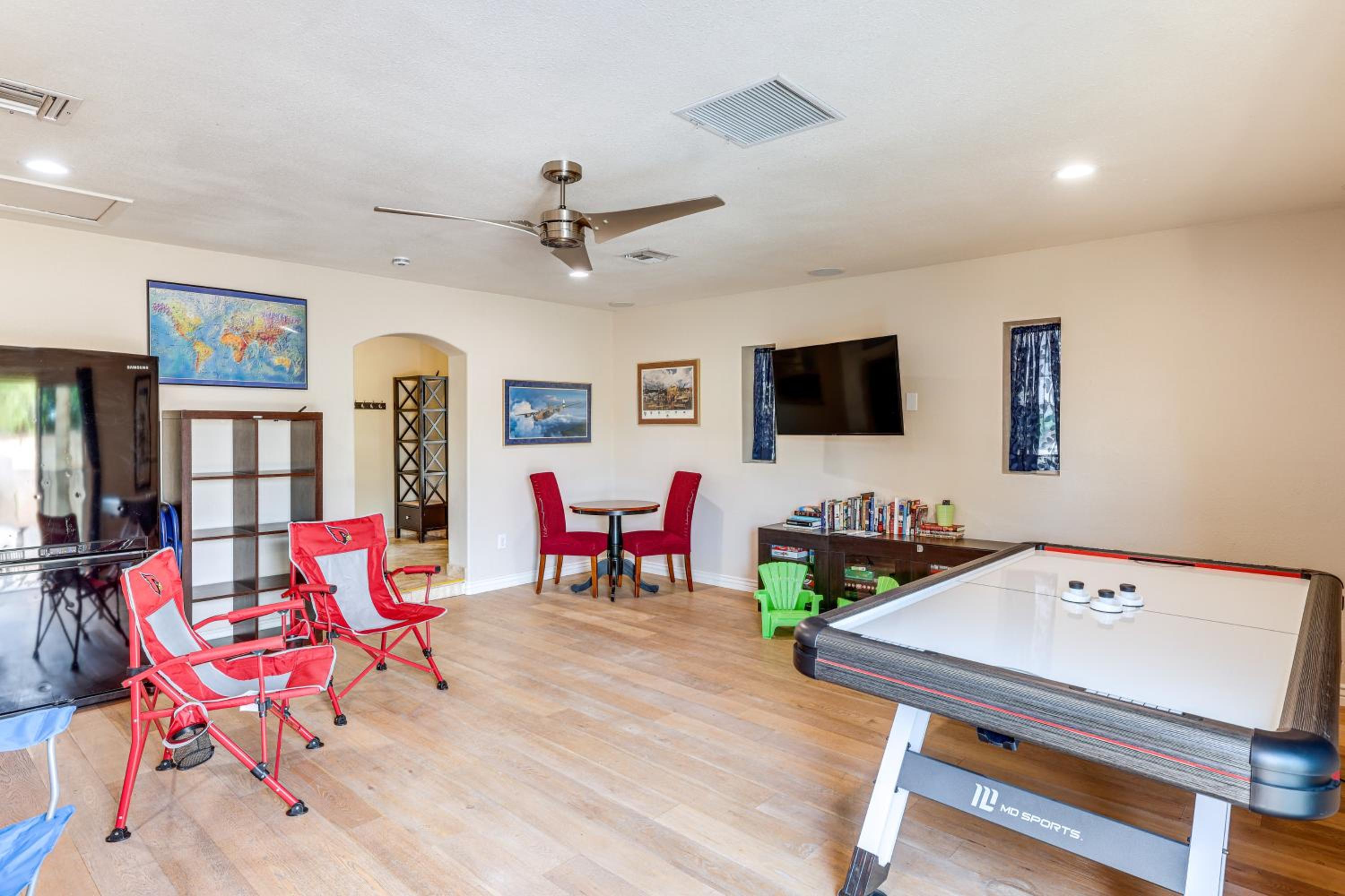 Game Room and Pet-Friendly Yard! Family Phoenix Gem