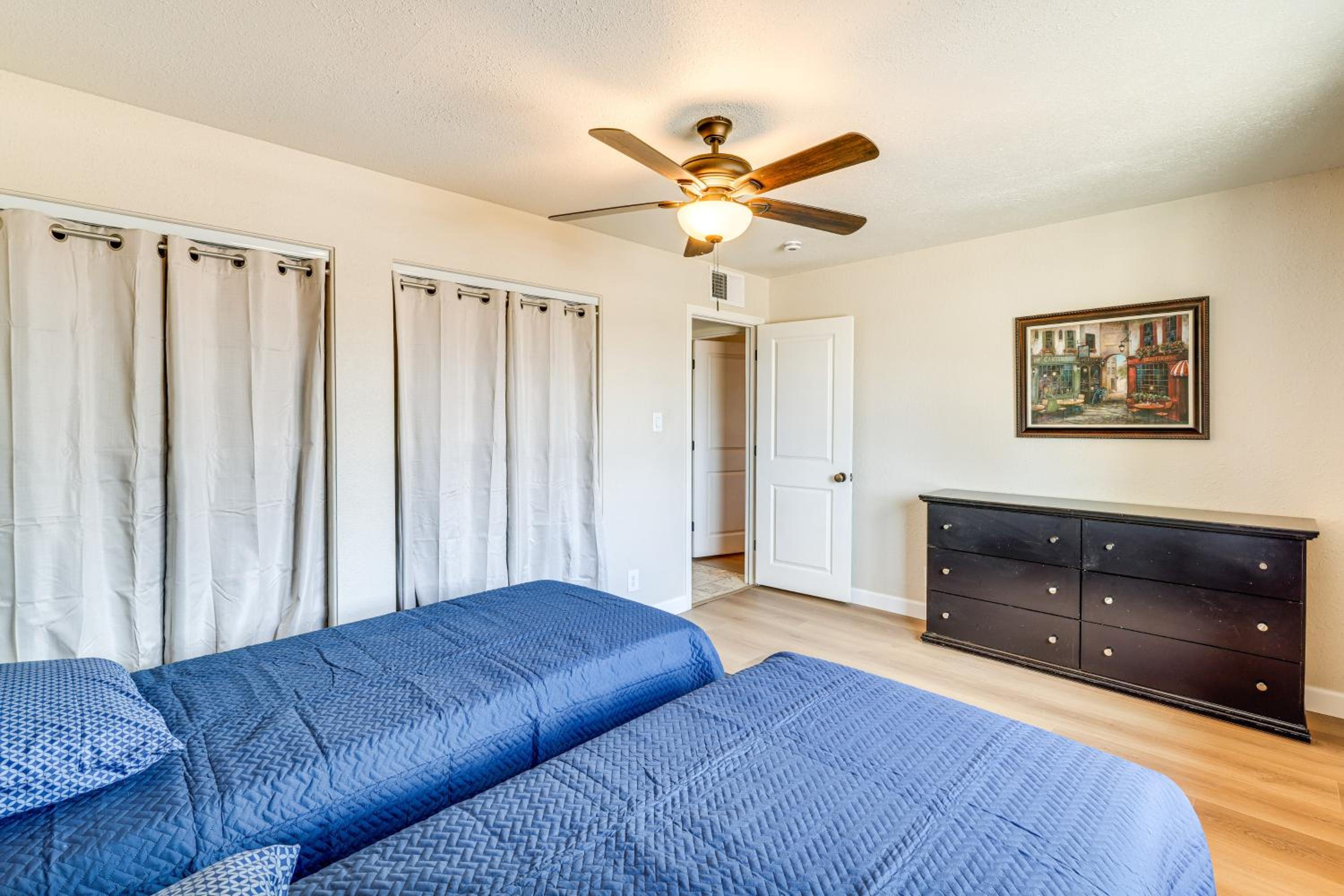 Game Room and Pet-Friendly Yard! Family Phoenix Gem