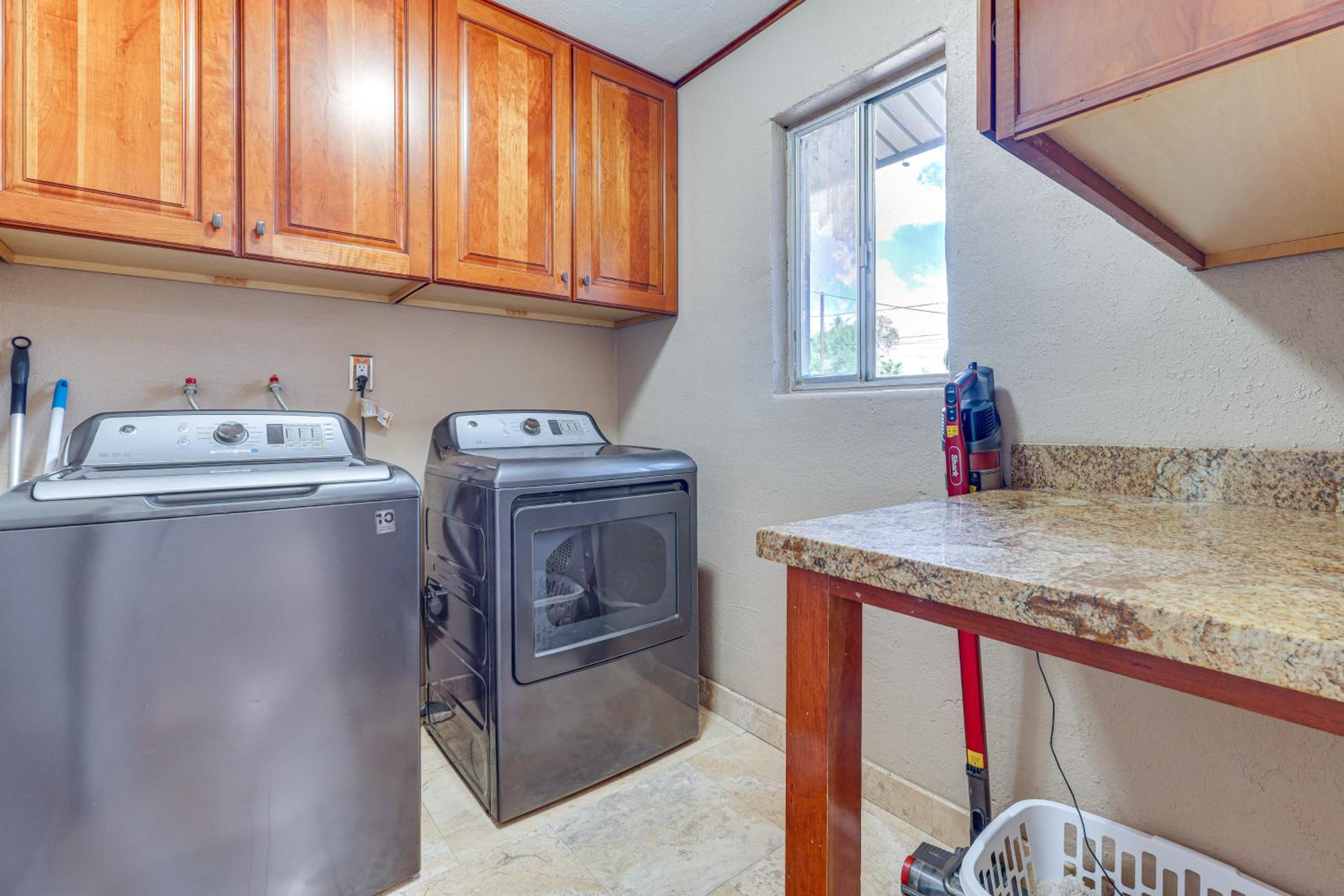 Game Room and Pet-Friendly Yard! Family Phoenix Gem