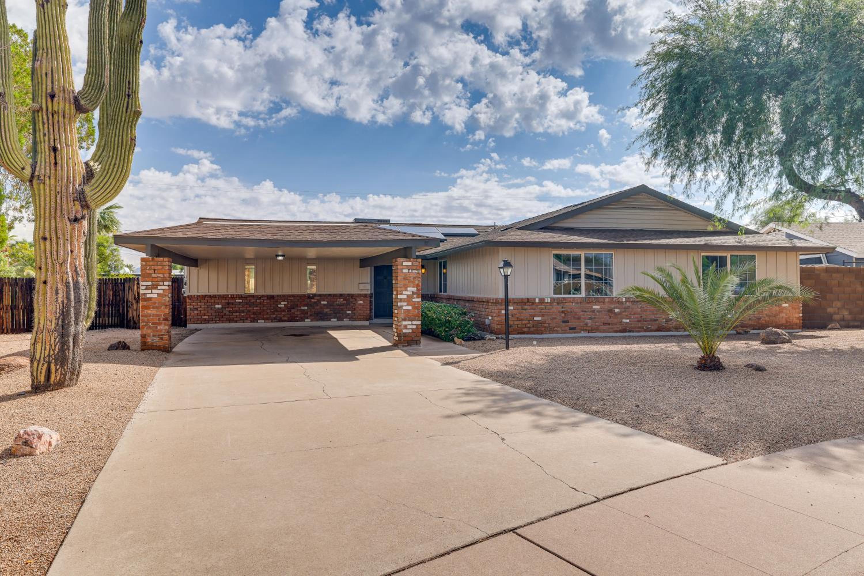 Game Room and Pet-Friendly Yard! Family Phoenix Gem