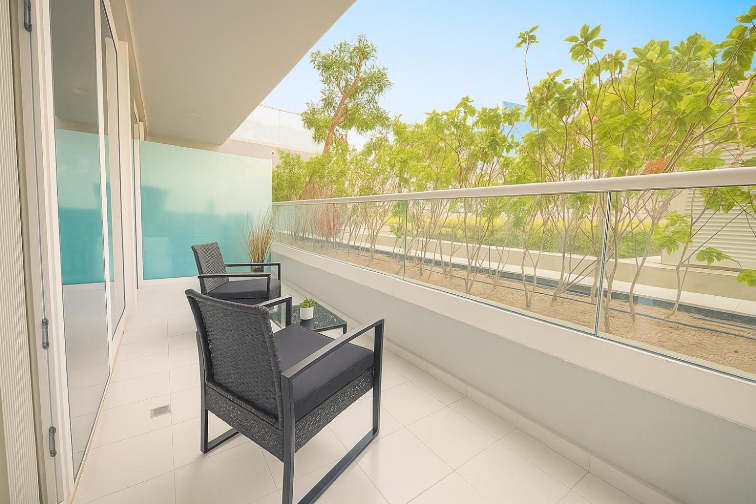 Modern 1BR Near Burj Khalifa Business Bay Reva Apt