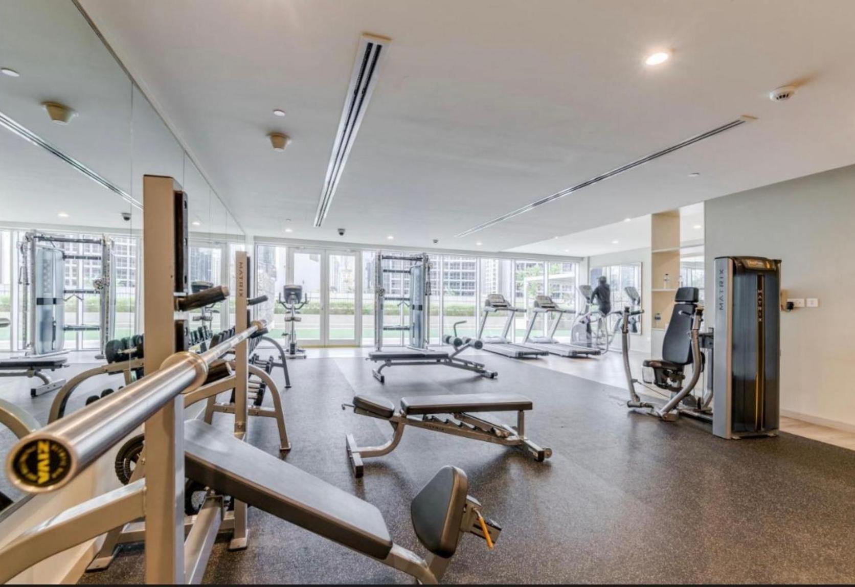 Modern 1BR Near Burj Khalifa Business Bay Reva Apt