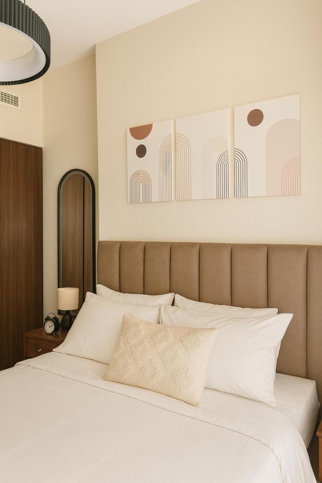 Modern 1BR Near Burj Khalifa Business Bay Reva Apt