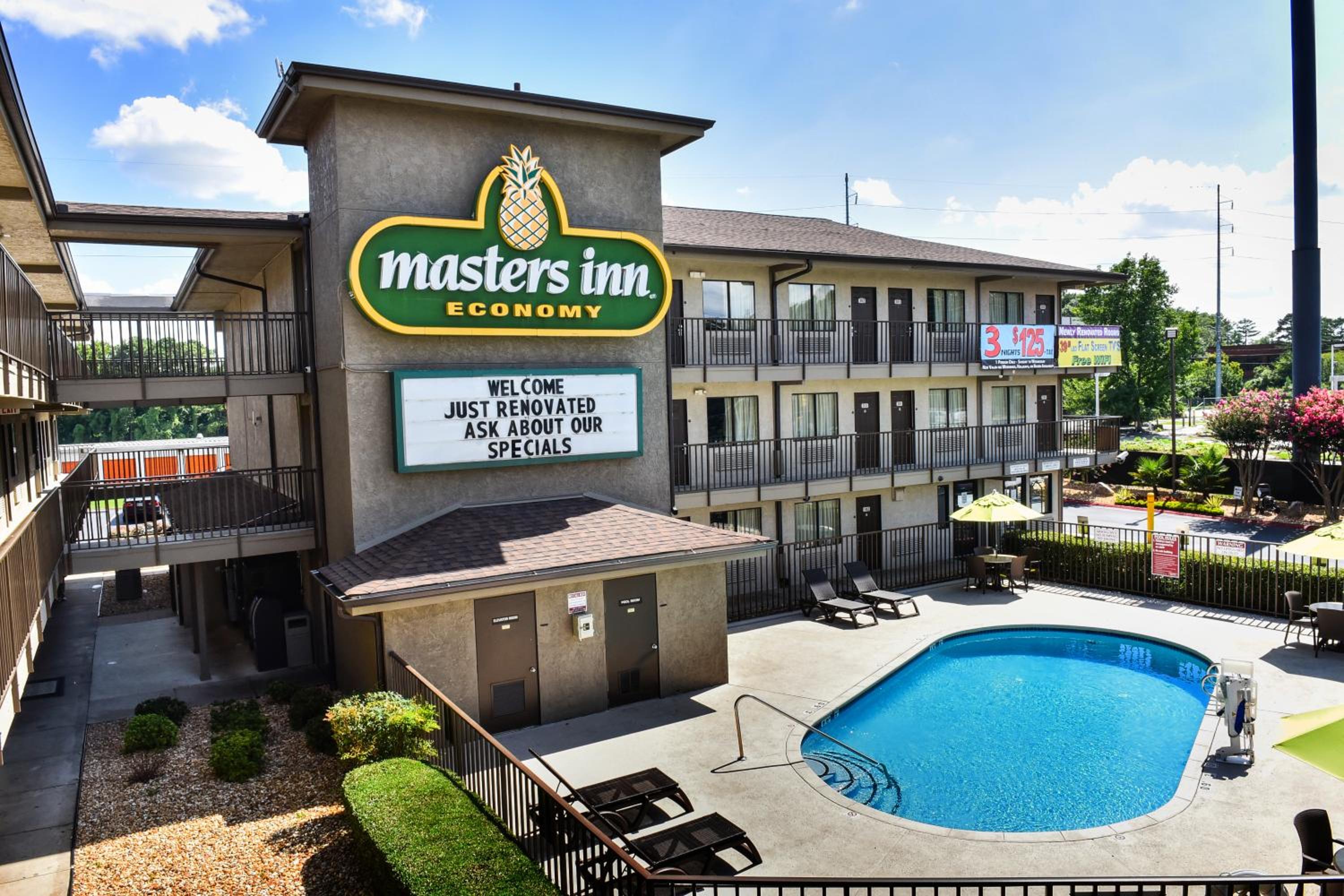 Masters Inn Tucker view 4